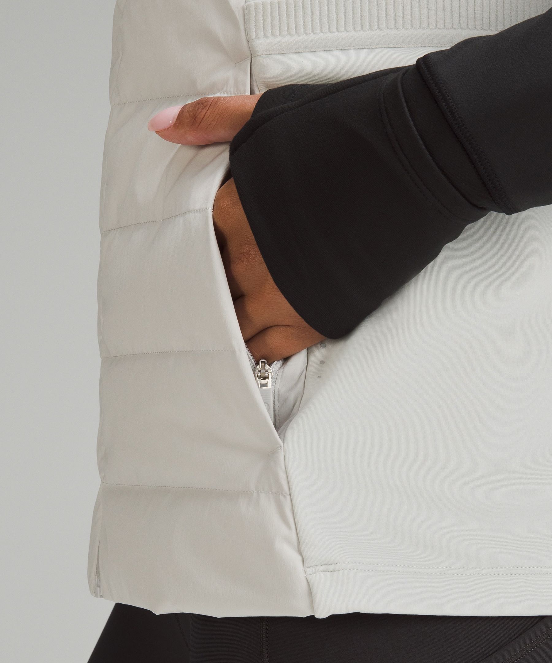 ウィメンズ Down for It All 700ダウンフィル ベスト | Lululemon JP