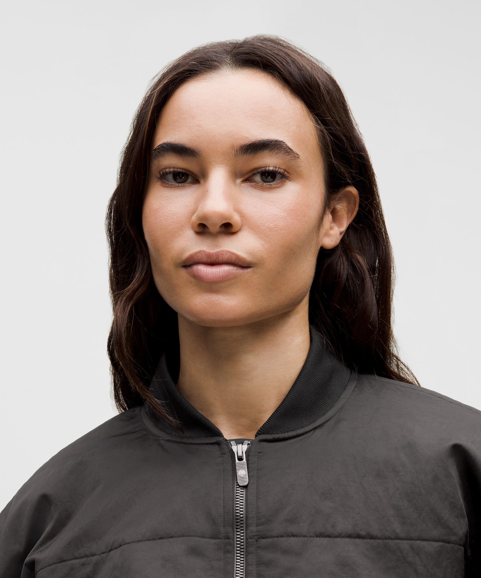 Женские куртки Lululemon Insulated Ruched Bomber Jacket — фото 4