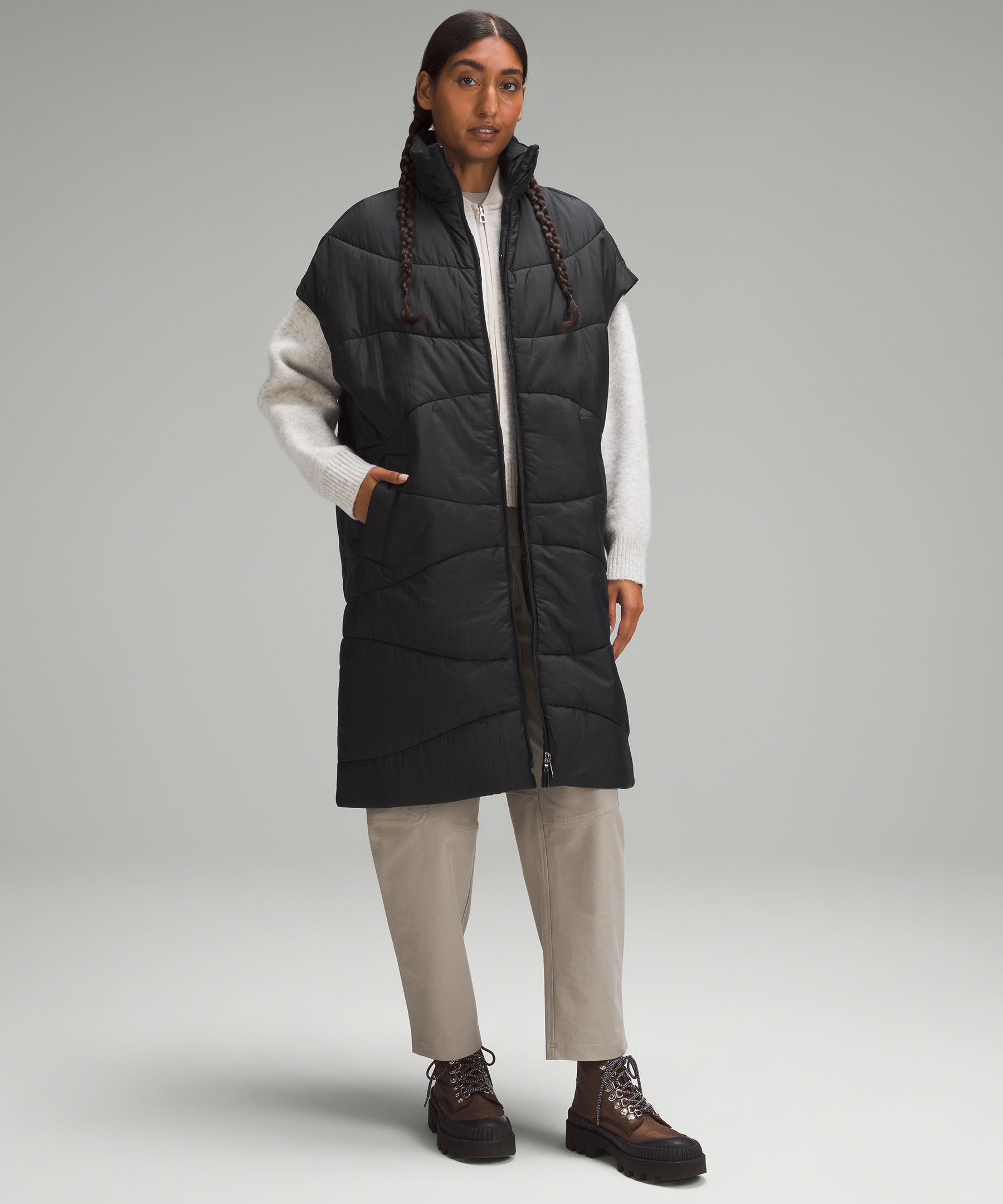 Insulated rain outlet coat