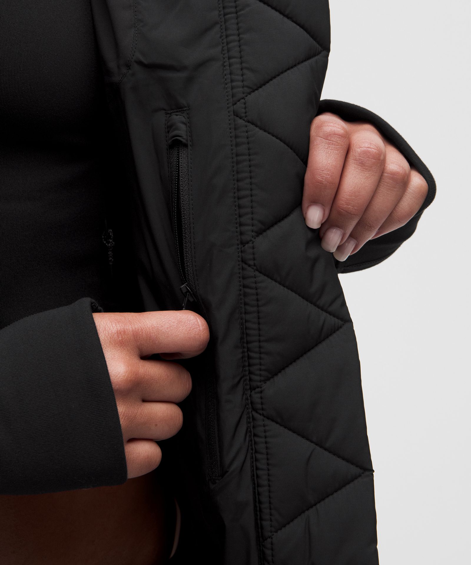 Женский пуховый жилет Lululemon Wunder Puff Mid-Length — фото 6