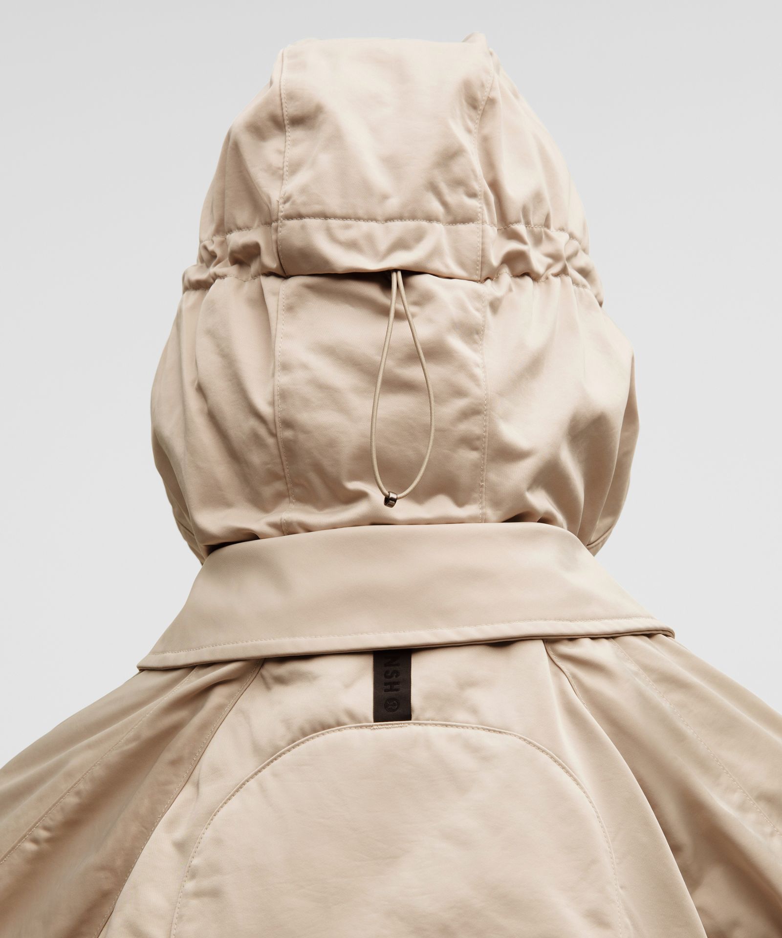 Женские куртки Lululemon Taffeta Removable-Hood Long Jacket *SLNSH Collection — фото 11