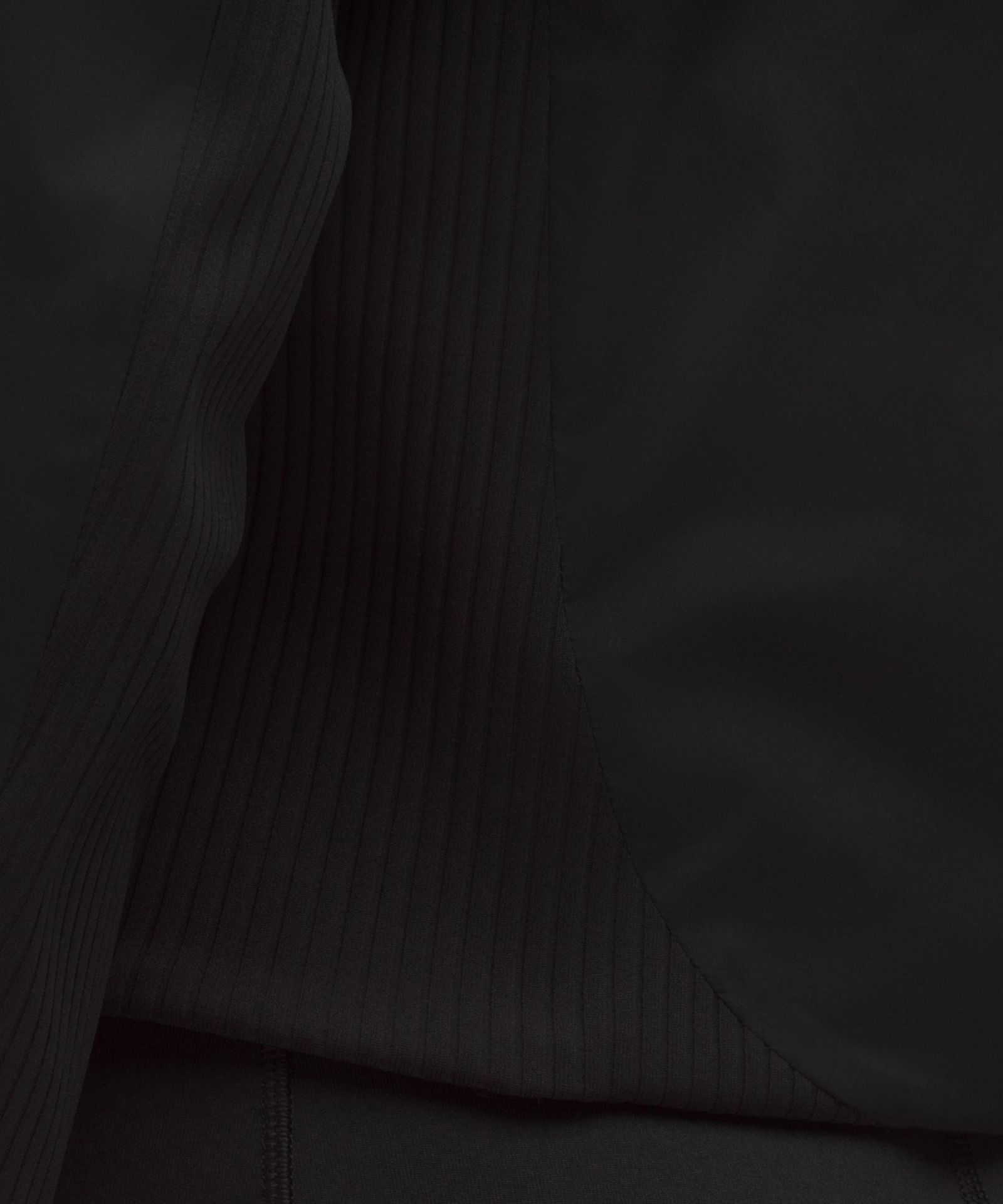 Женская куртка Lululemon Sleek City — фото 7