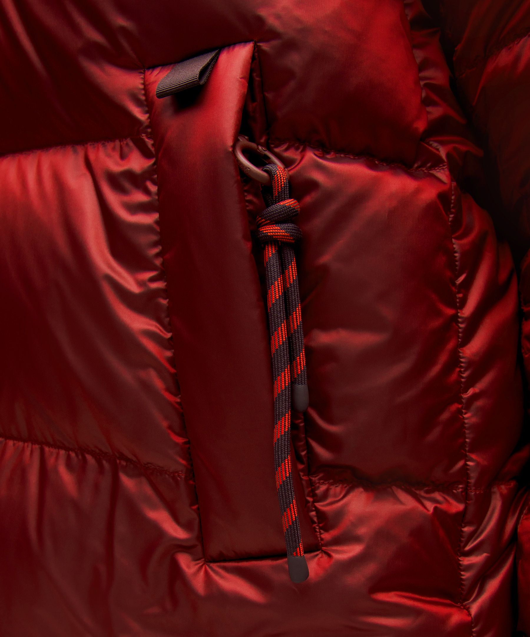 Team Canada Women's Wunder Puff Large-Hood Jacket Shine *COC Logo