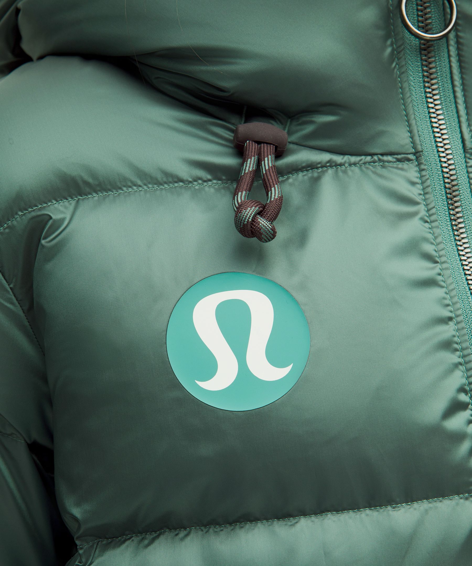 Team Canada Women's Wunder Puff Large-Hood Jacket Shine *CPC Logo