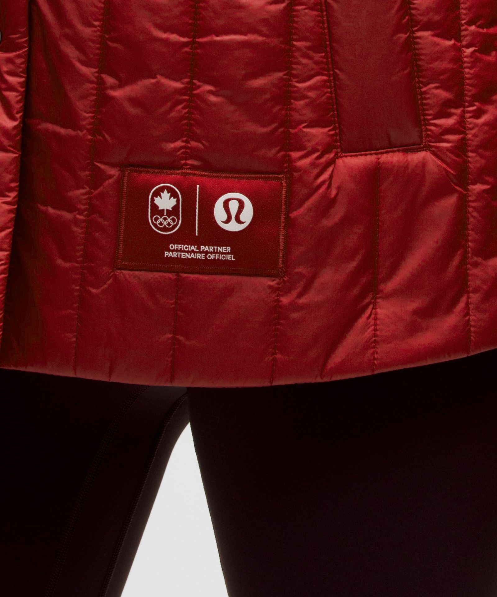 Женская утеплённая куртка-рубашка Lululemon Team Canada — фото 7