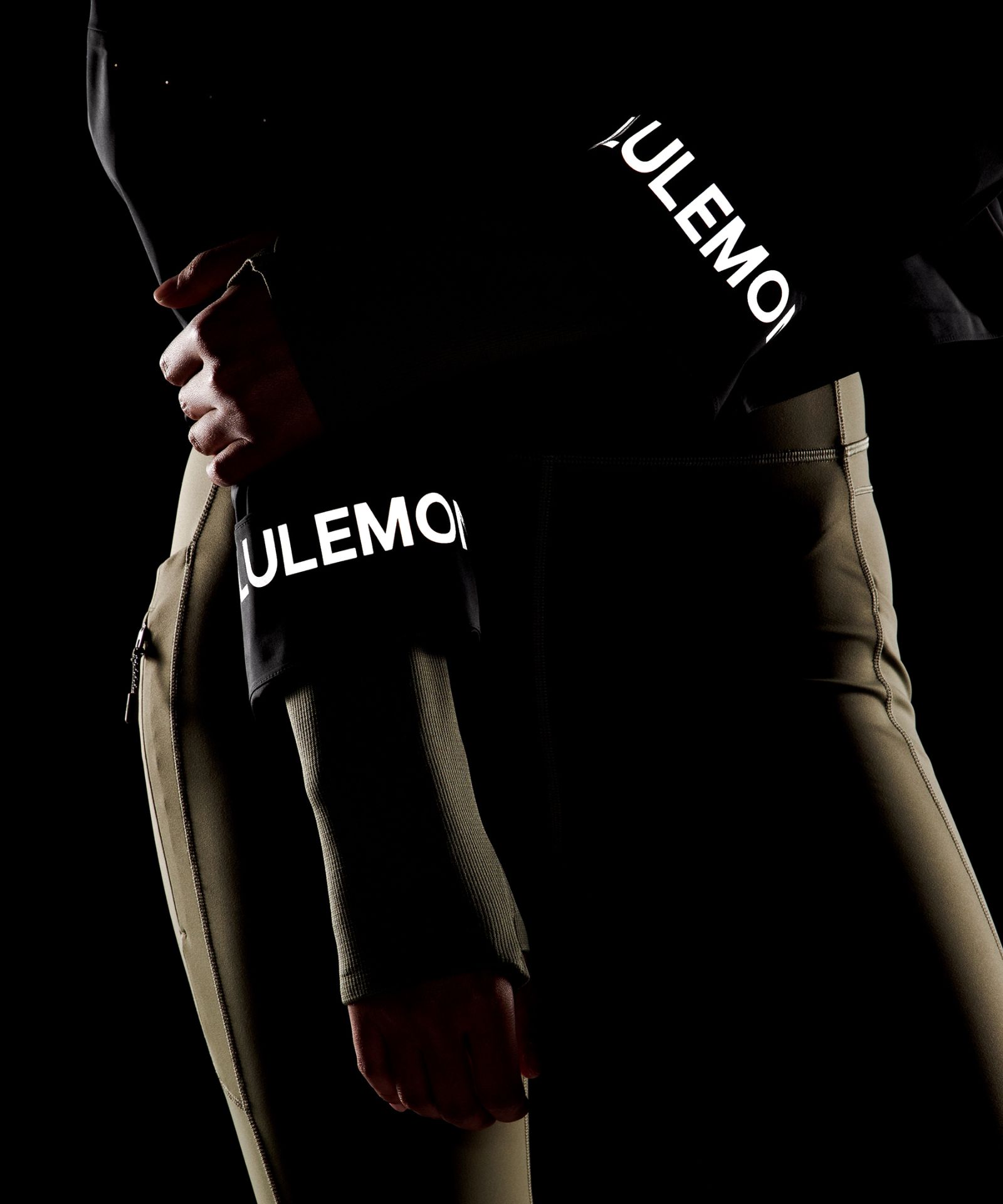 Женская куртка Lululemon Rain Chaser — фото 10