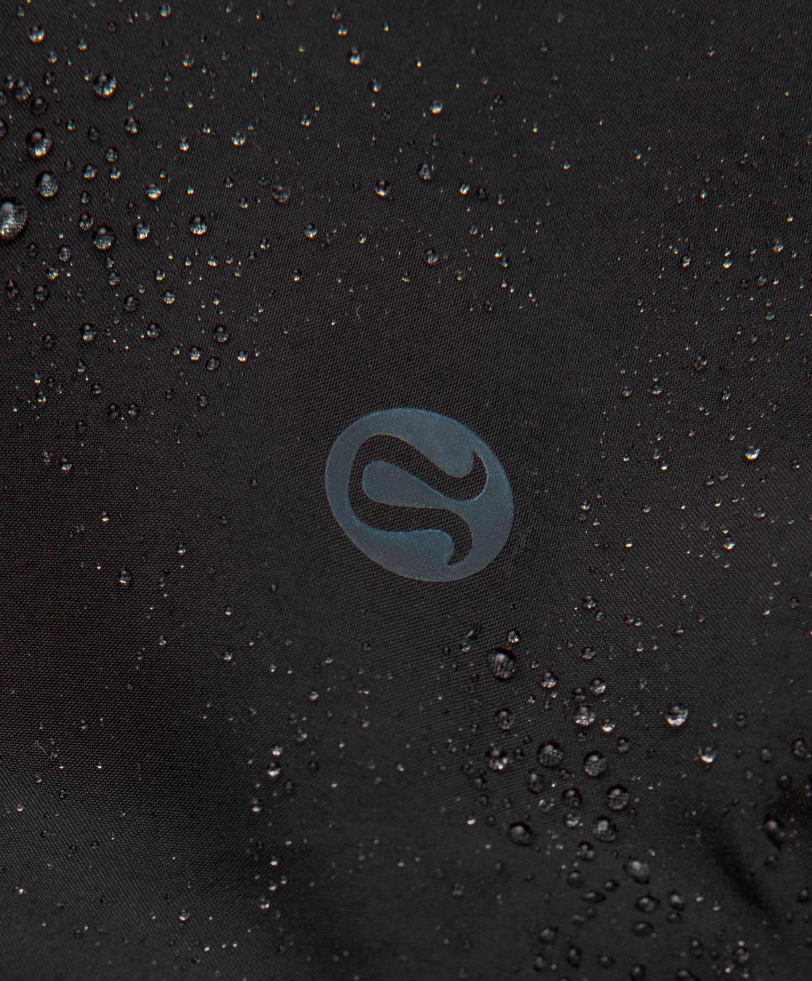 Женская куртка Lululemon Rain Chaser — фото 11