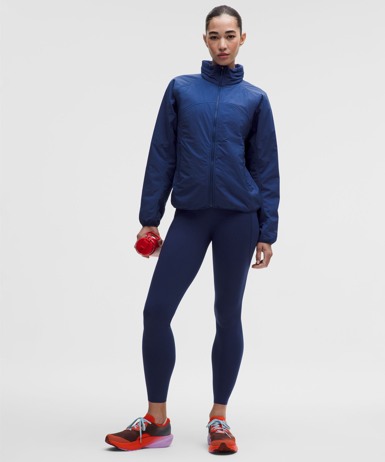 Женская беговая куртка Lululemon Insulated с утеплением — фото 2