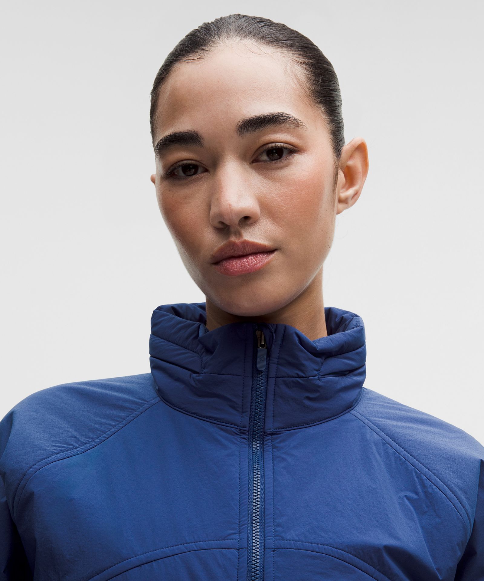 Женская беговая куртка Lululemon Insulated с утеплением — фото 4