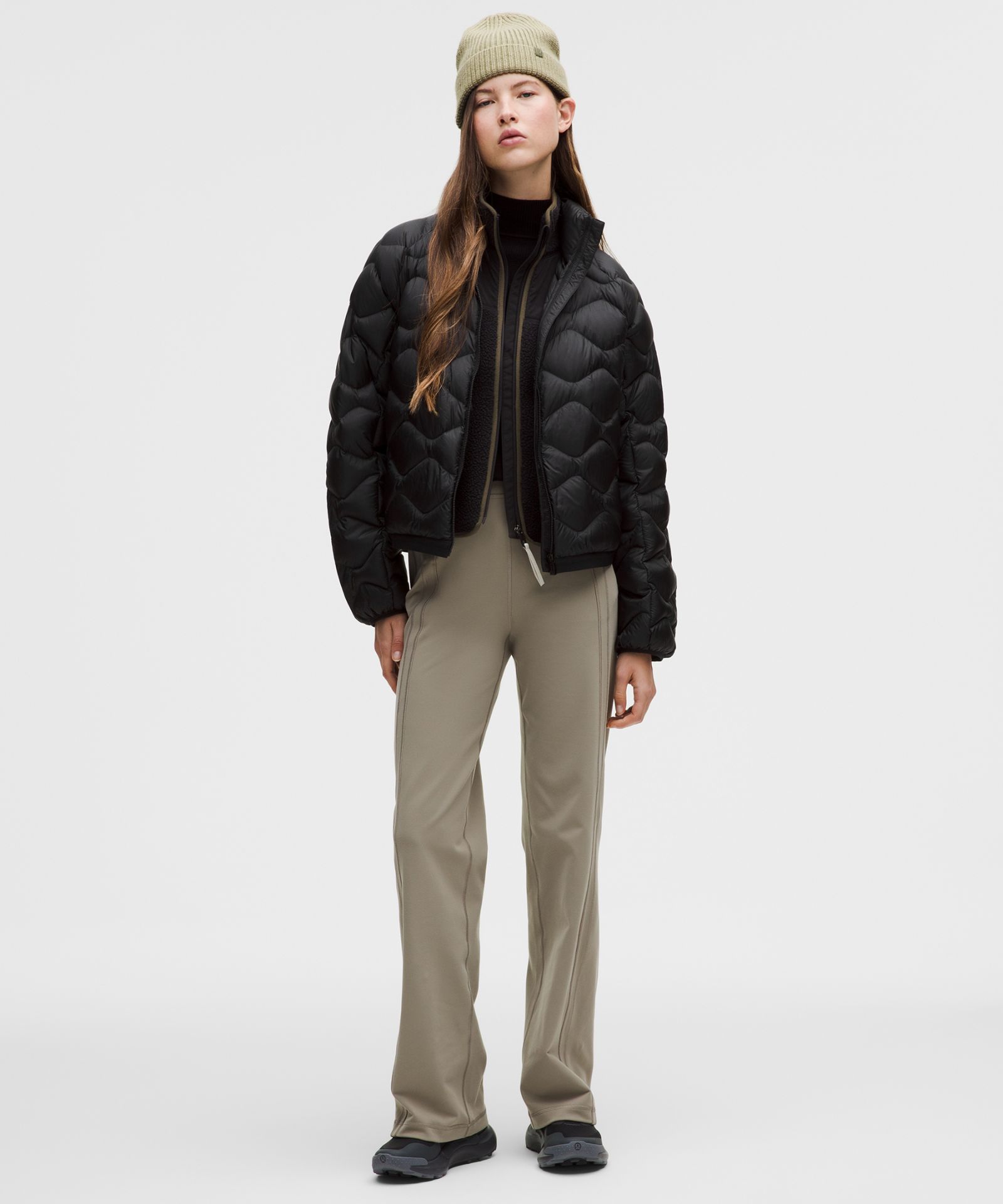 Женская стёганая пуховая куртка Lululemon Featherweight — фото 2