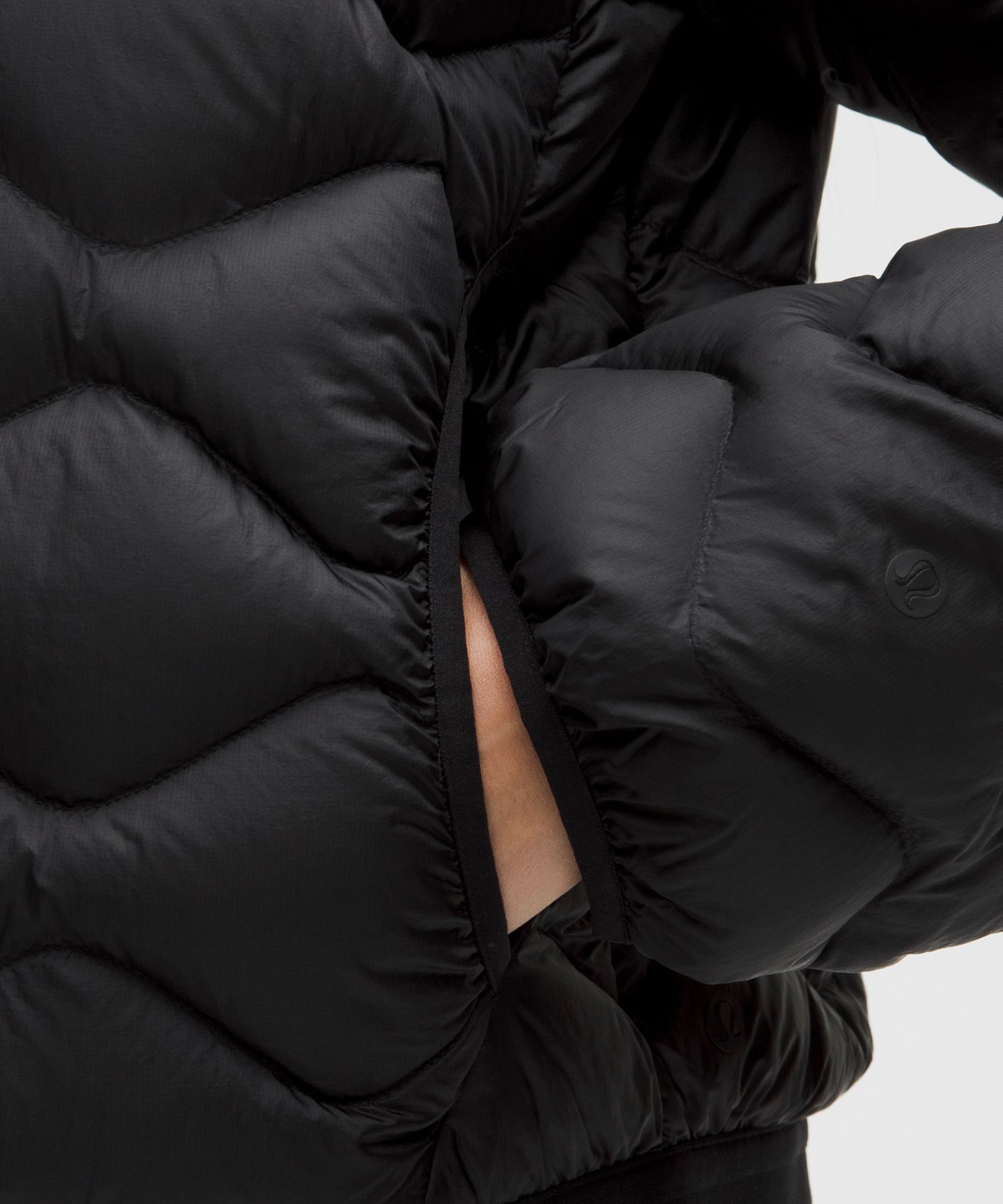 Женская стёганая пуховая куртка Lululemon Featherweight — фото 5