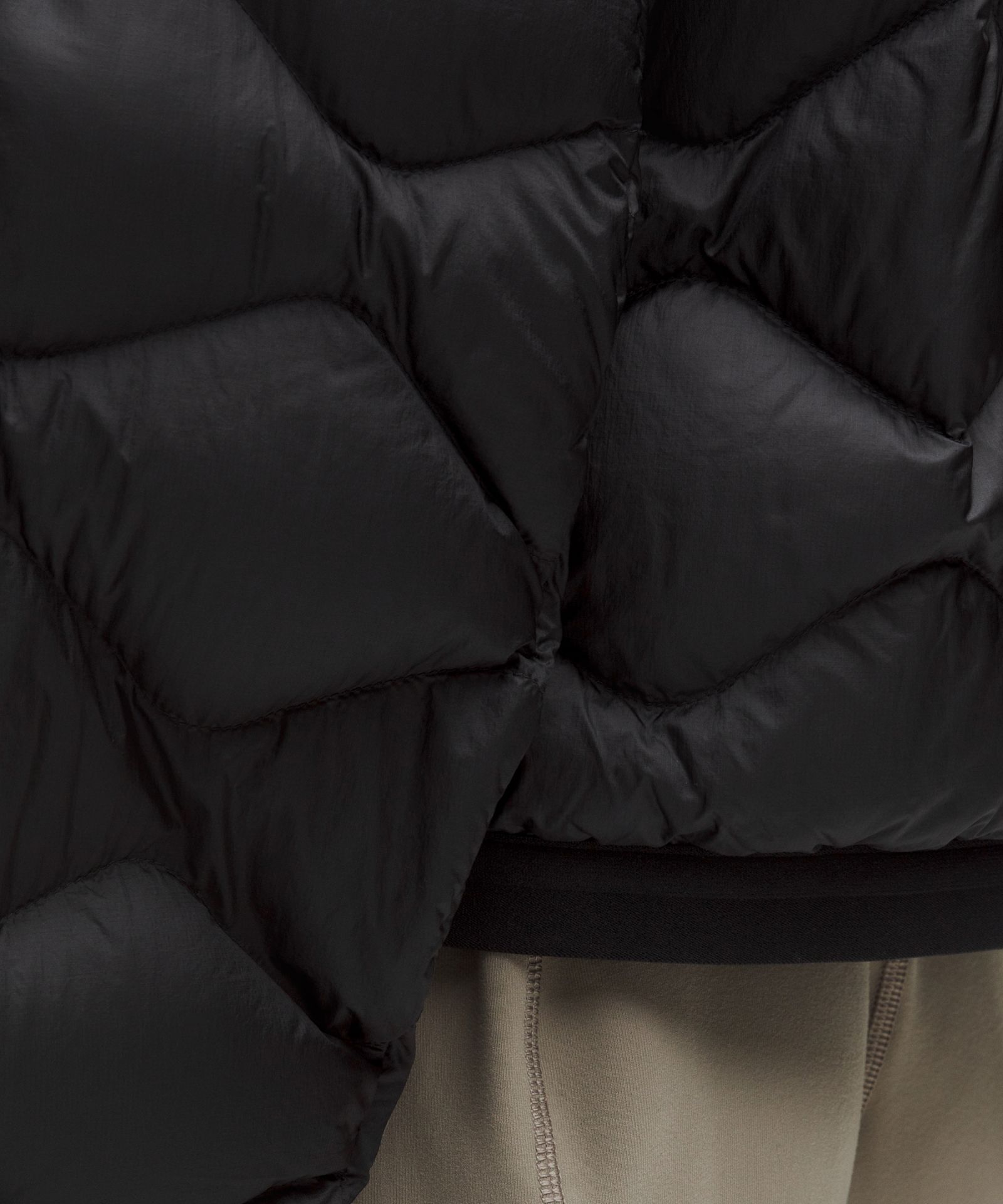 Женская стёганая пуховая куртка Lululemon Featherweight — фото 6