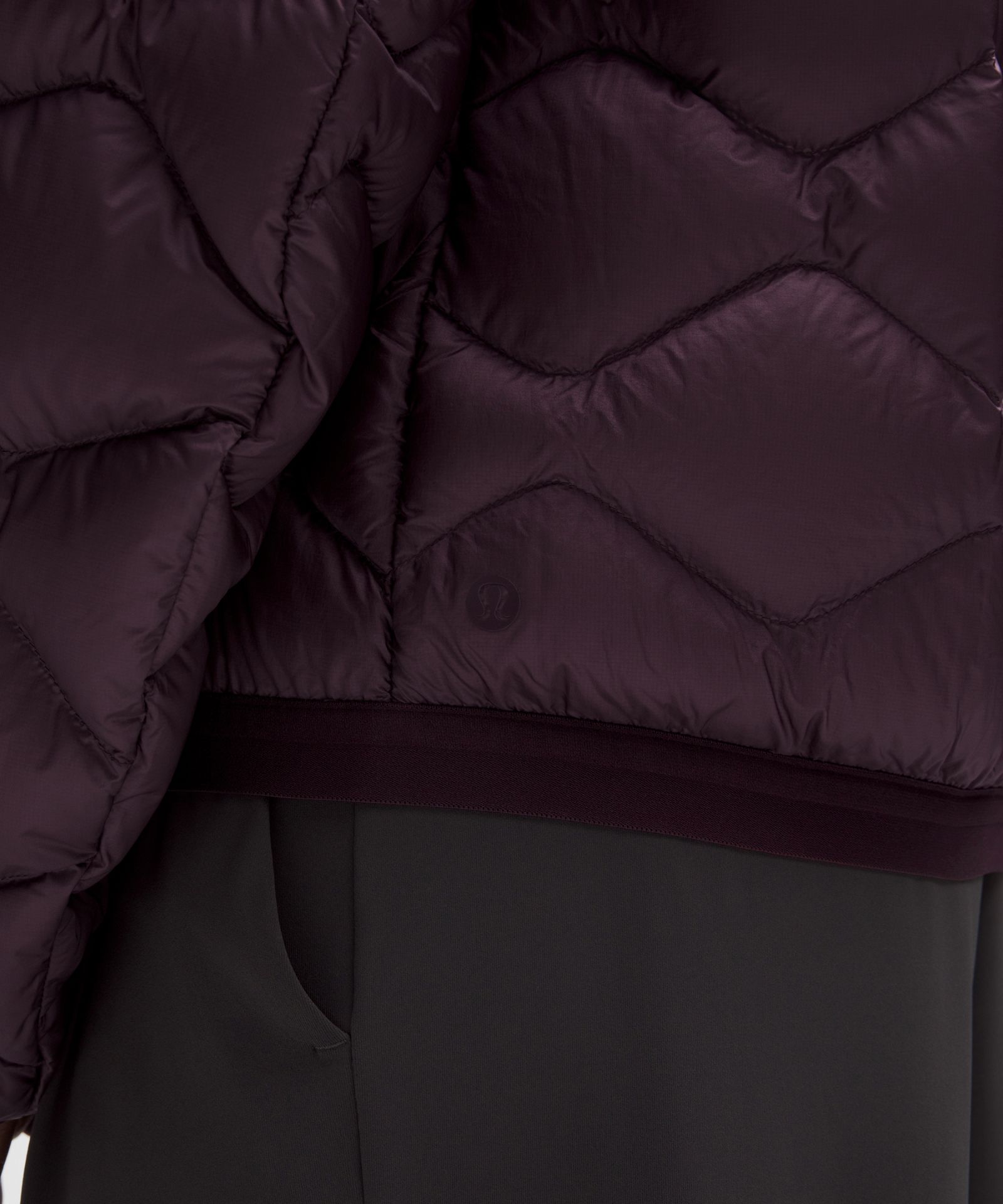 Женская пуховая куртка Lululemon Featherweight 900-Down-Fill — фото 6