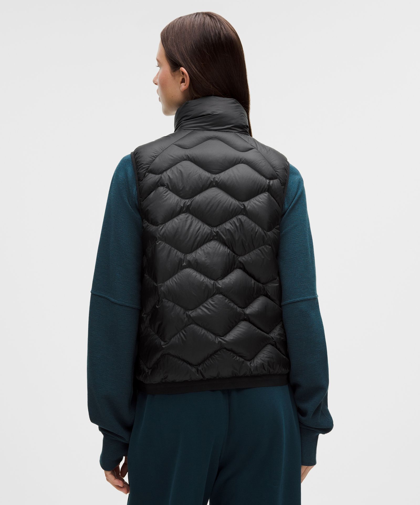 Женский пуховый жилет Lululemon Featherweight 900-Down-Fill — фото 3