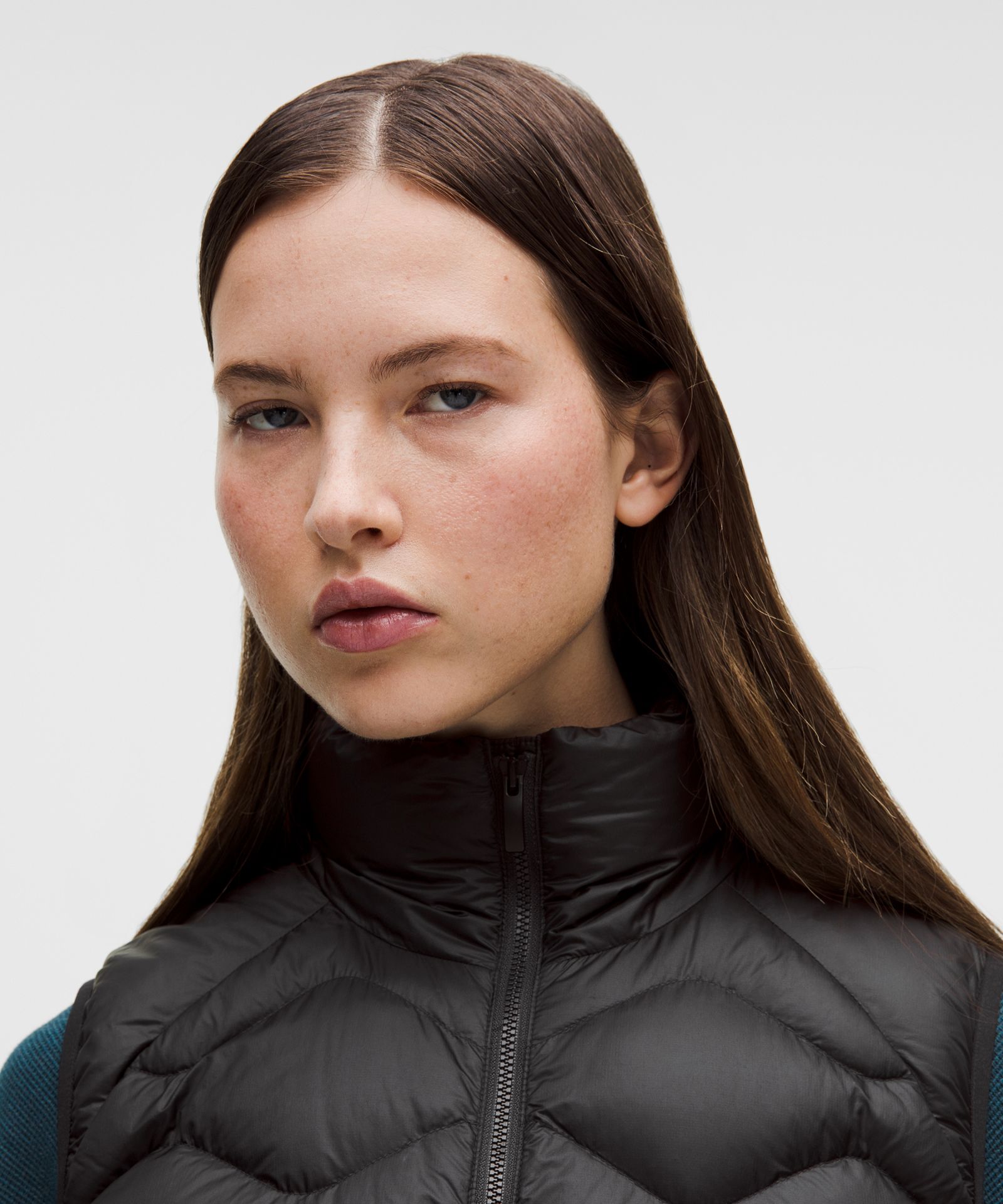 Женский пуховый жилет Lululemon Featherweight 900-Down-Fill — фото 4