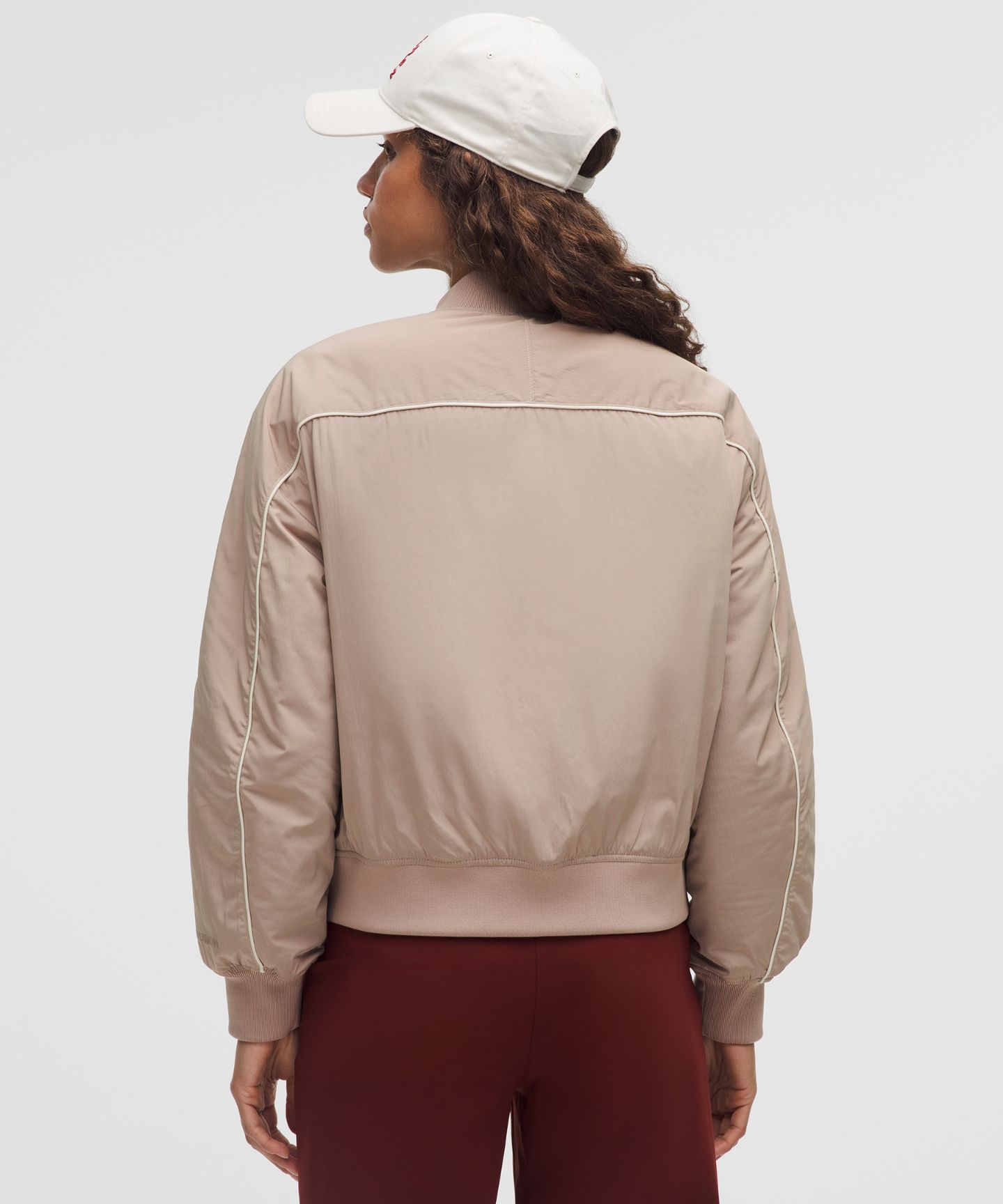 Женская куртка Lululemon Collegiate Bomber, цвет: Nutmeg / Светлая слоновая кость — фото 3