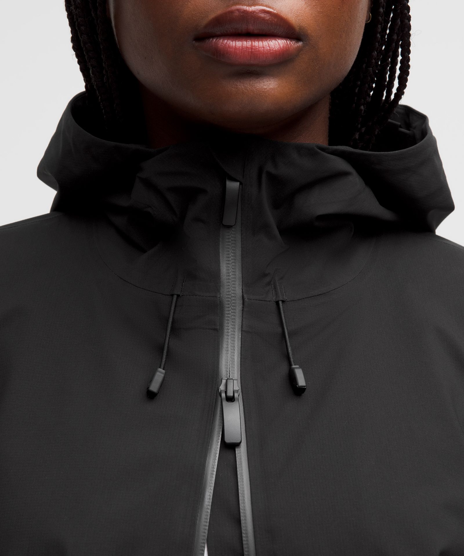 Женский лёгкий дождевик Lululemon с утяжкой на талии — фото 6