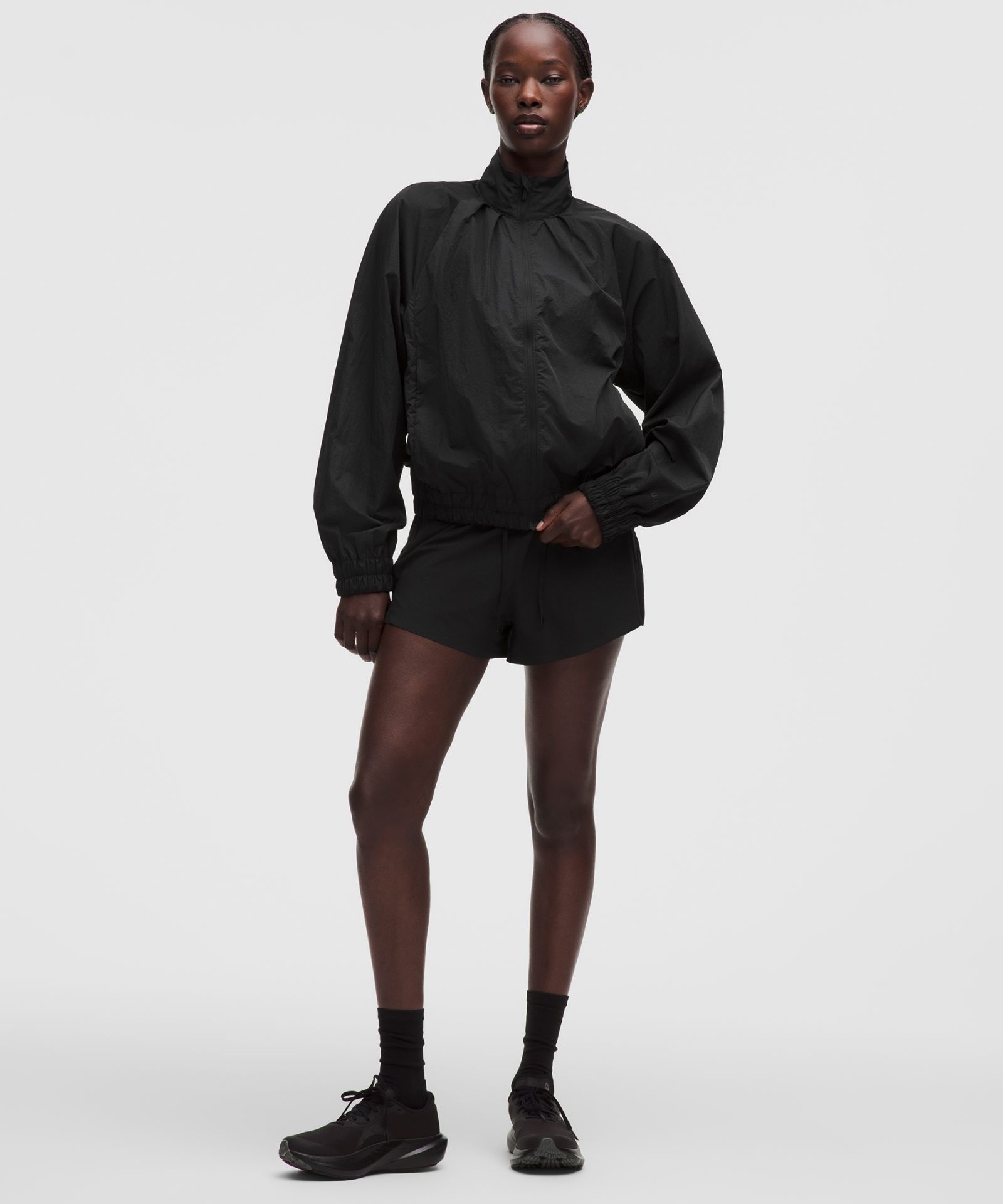 Женская трековая куртка Lululemon Lightweight Pleated — фото 2