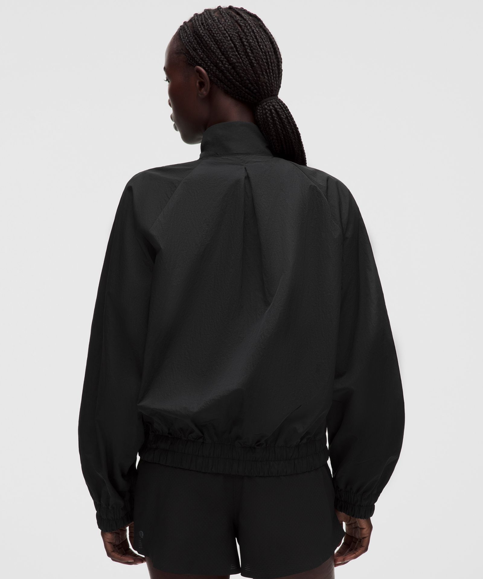 Женская трековая куртка Lululemon Lightweight Pleated — фото 3