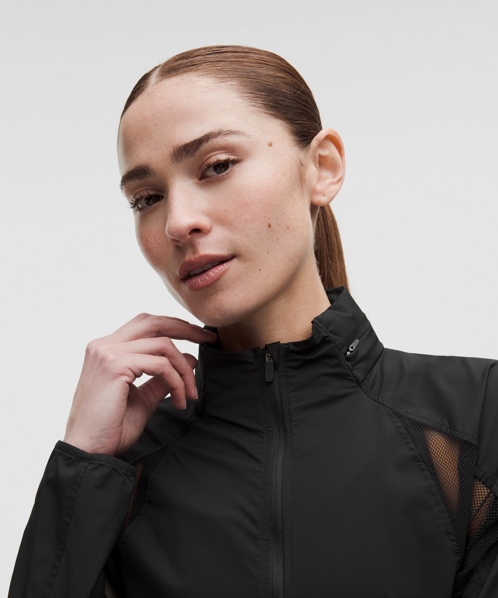 Женская беговая куртка Lululemon Ventilated Packable — фото 4