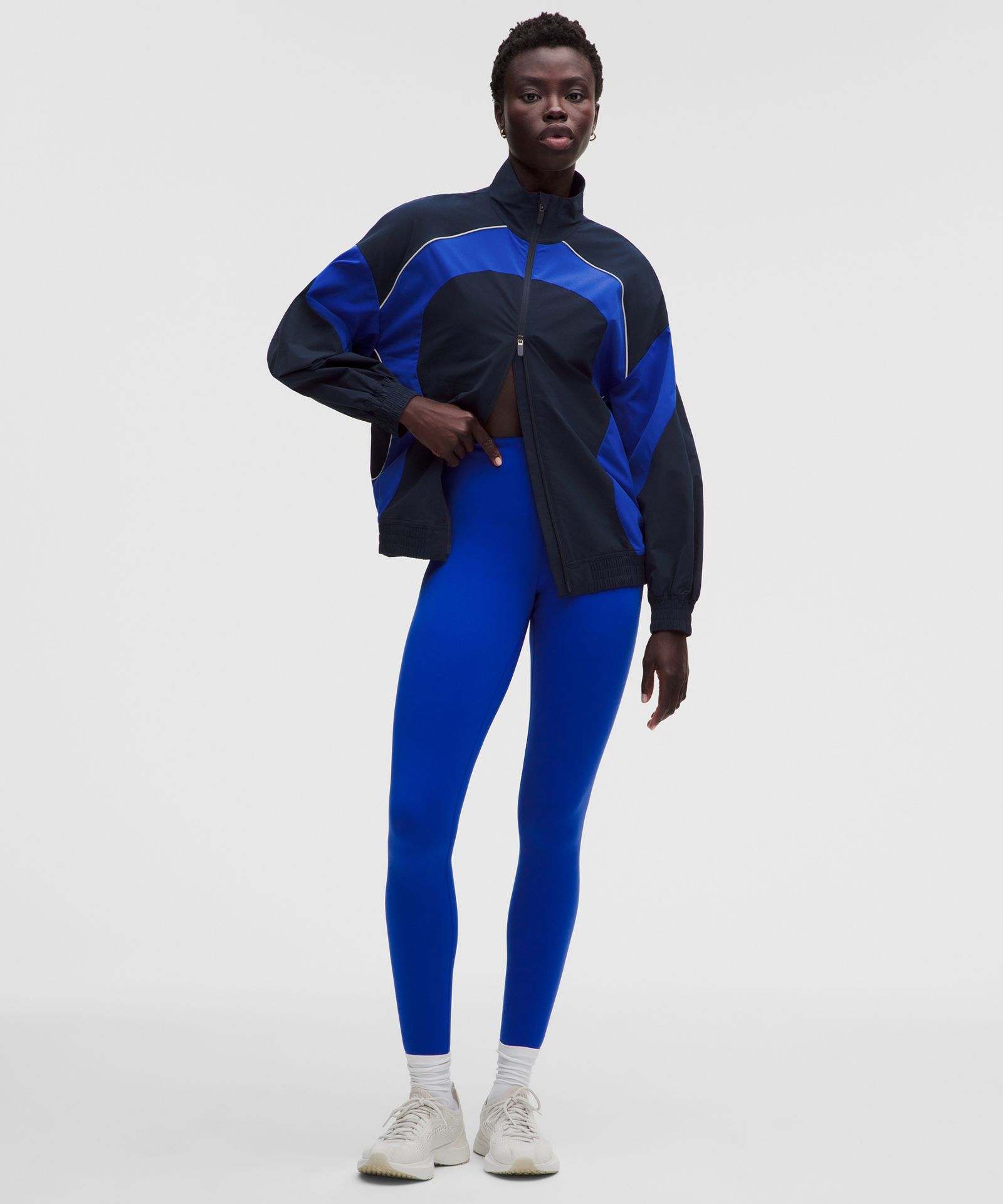 Женская куртка Lululemon Ventilated Oversized Track — фото 2