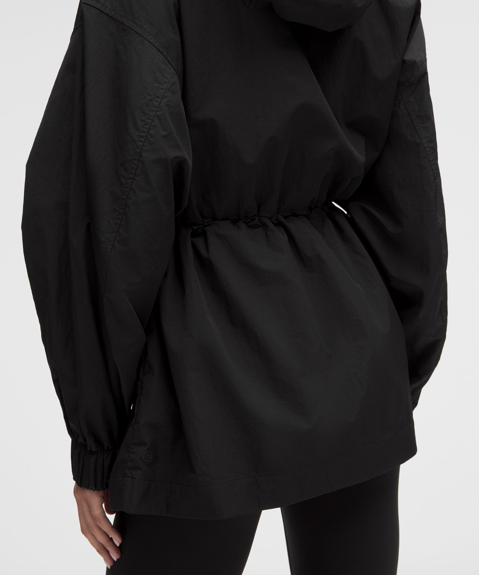 Женская куртка оверсайз Lululemon UV-Protective Cinch-Waist — фото 6