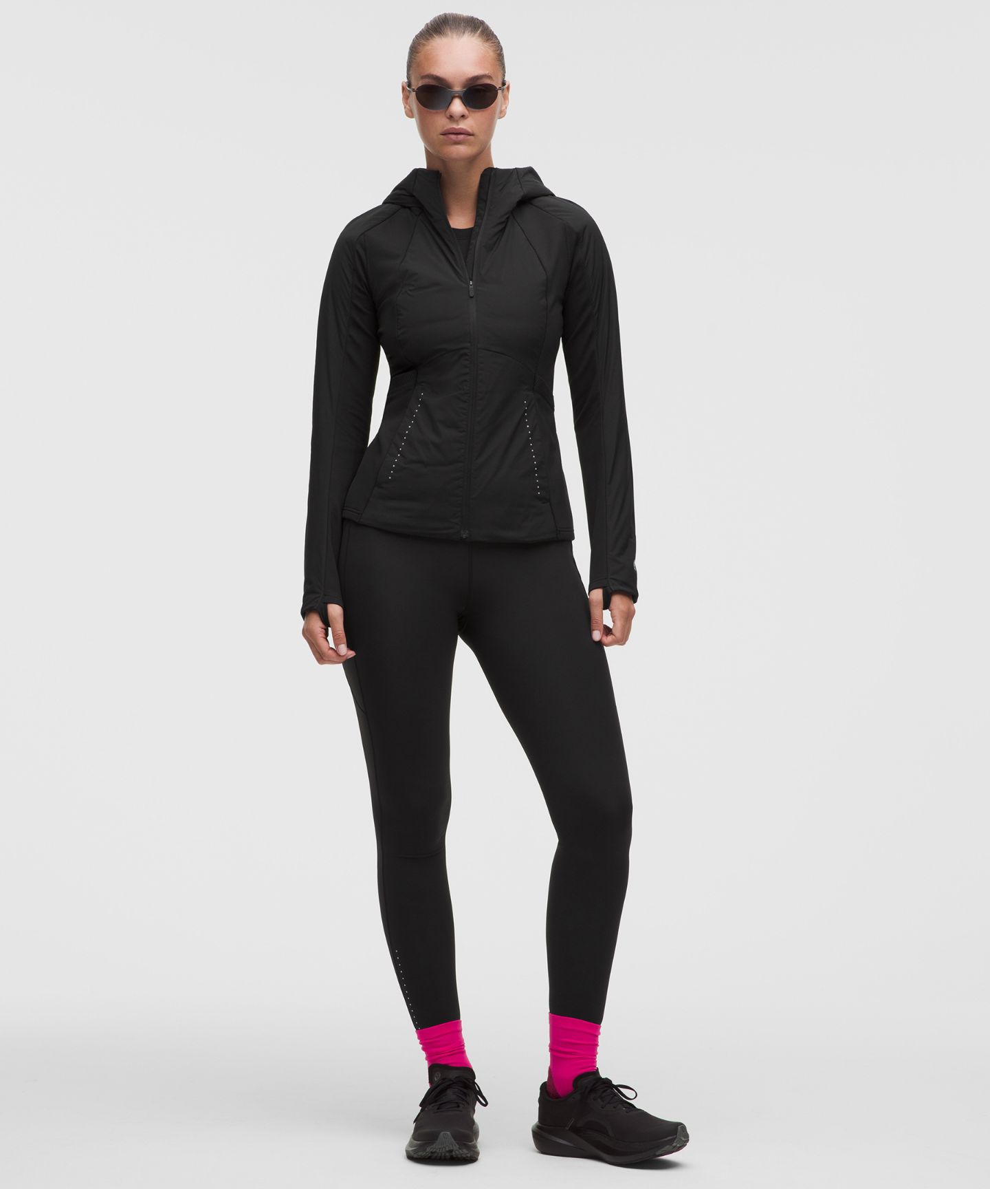 Женская куртка Lululemon Down for It All Running, цвет: Чёрный — фото 2