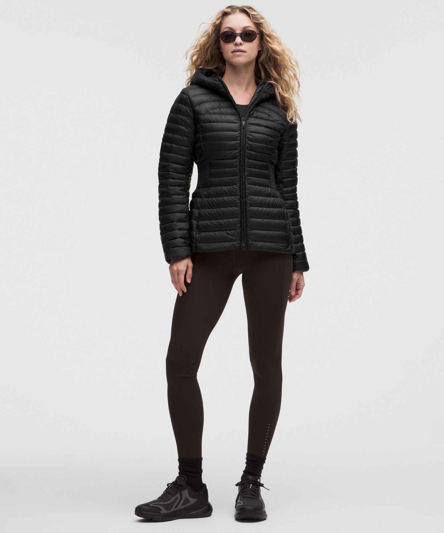Женская куртка Lululemon DNA Down Jacket, цвет: Чёрный — фото 2