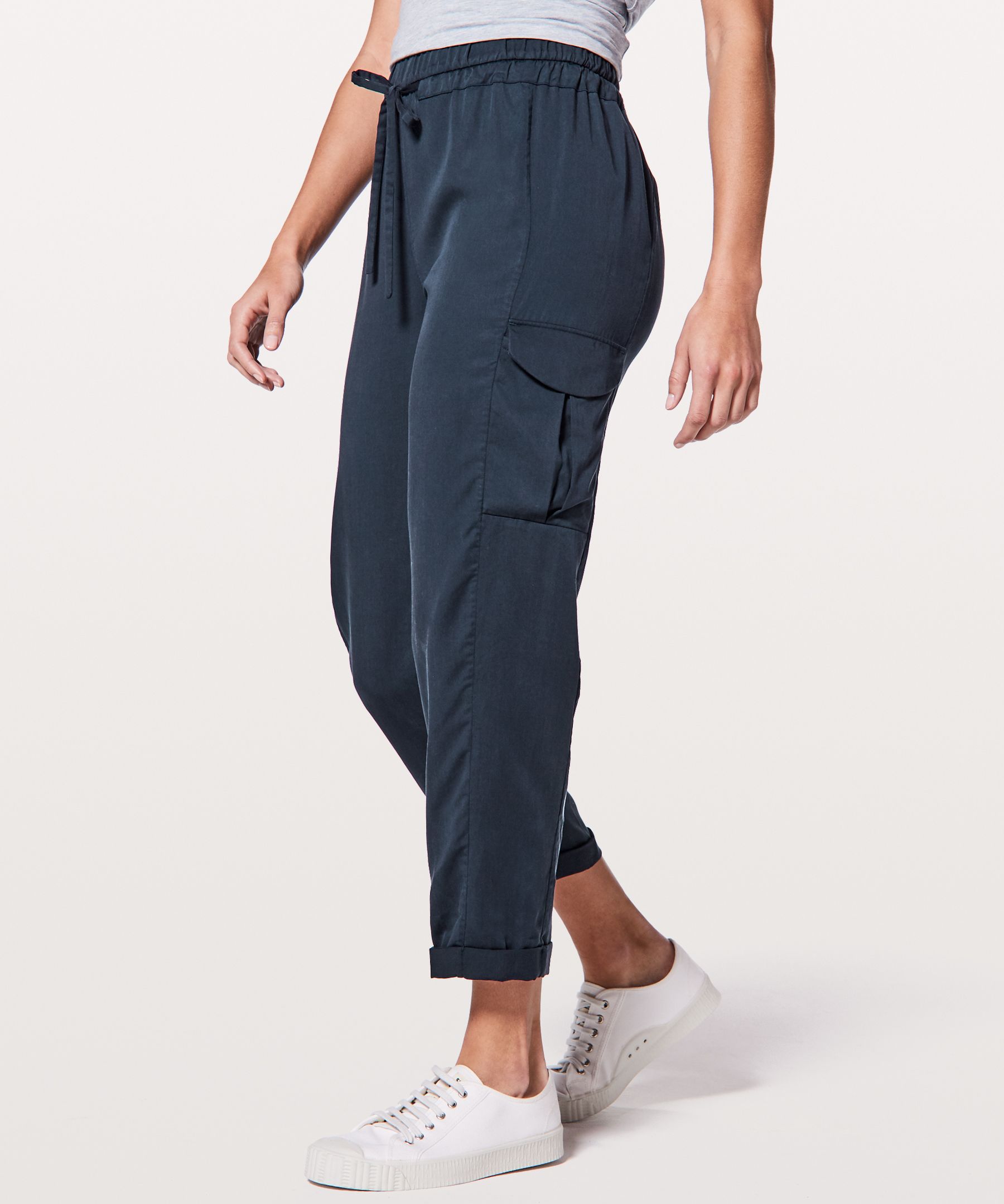 On the clearance move pant lululemon