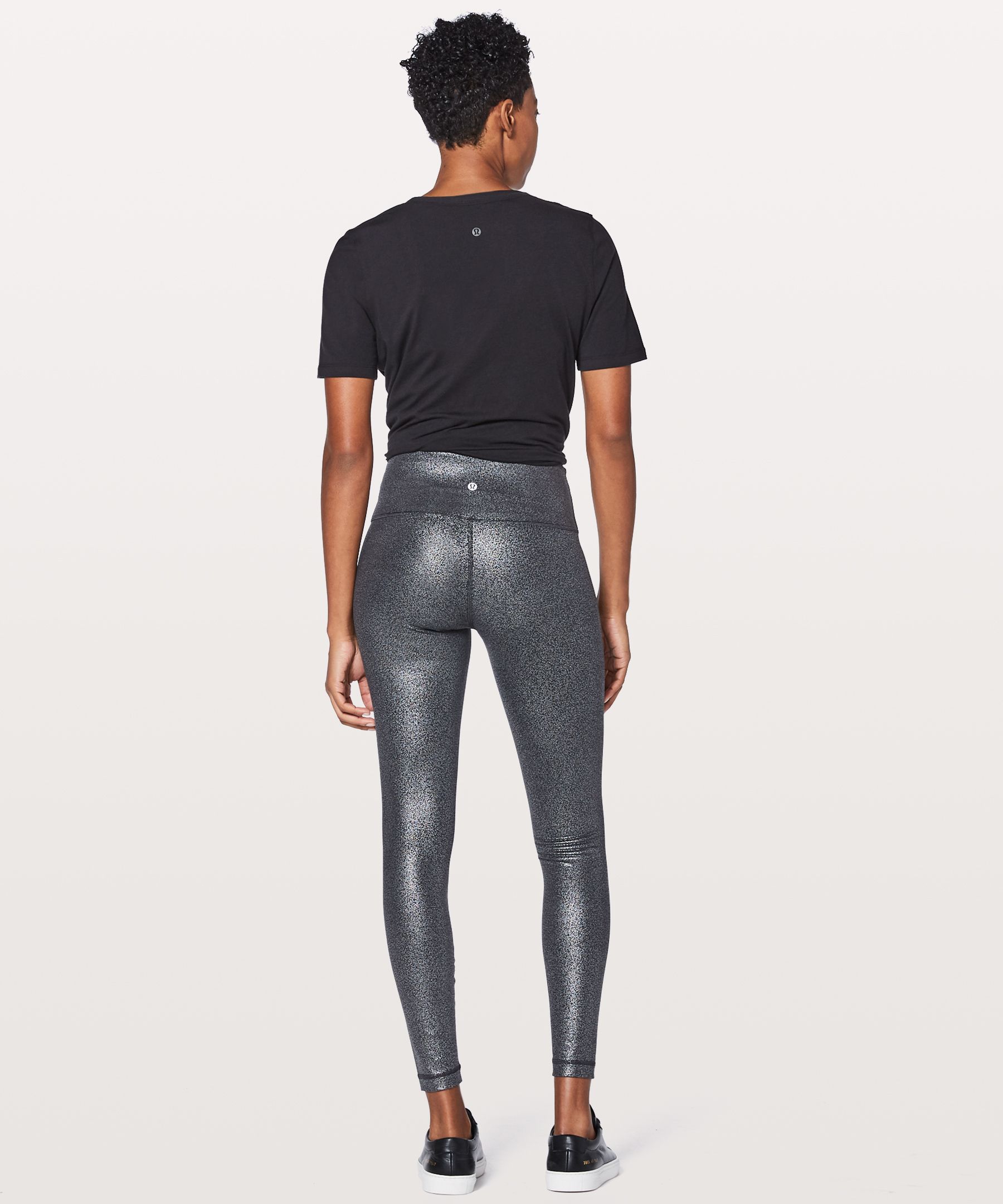 LW5AXDS_031728_2?$image_carousel-lg$