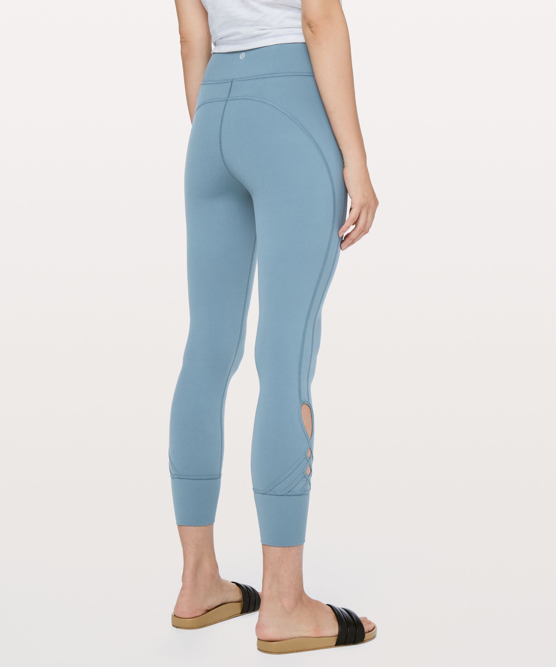 Lululemon In Movement Tight Size 8 Utility Blue 7/8