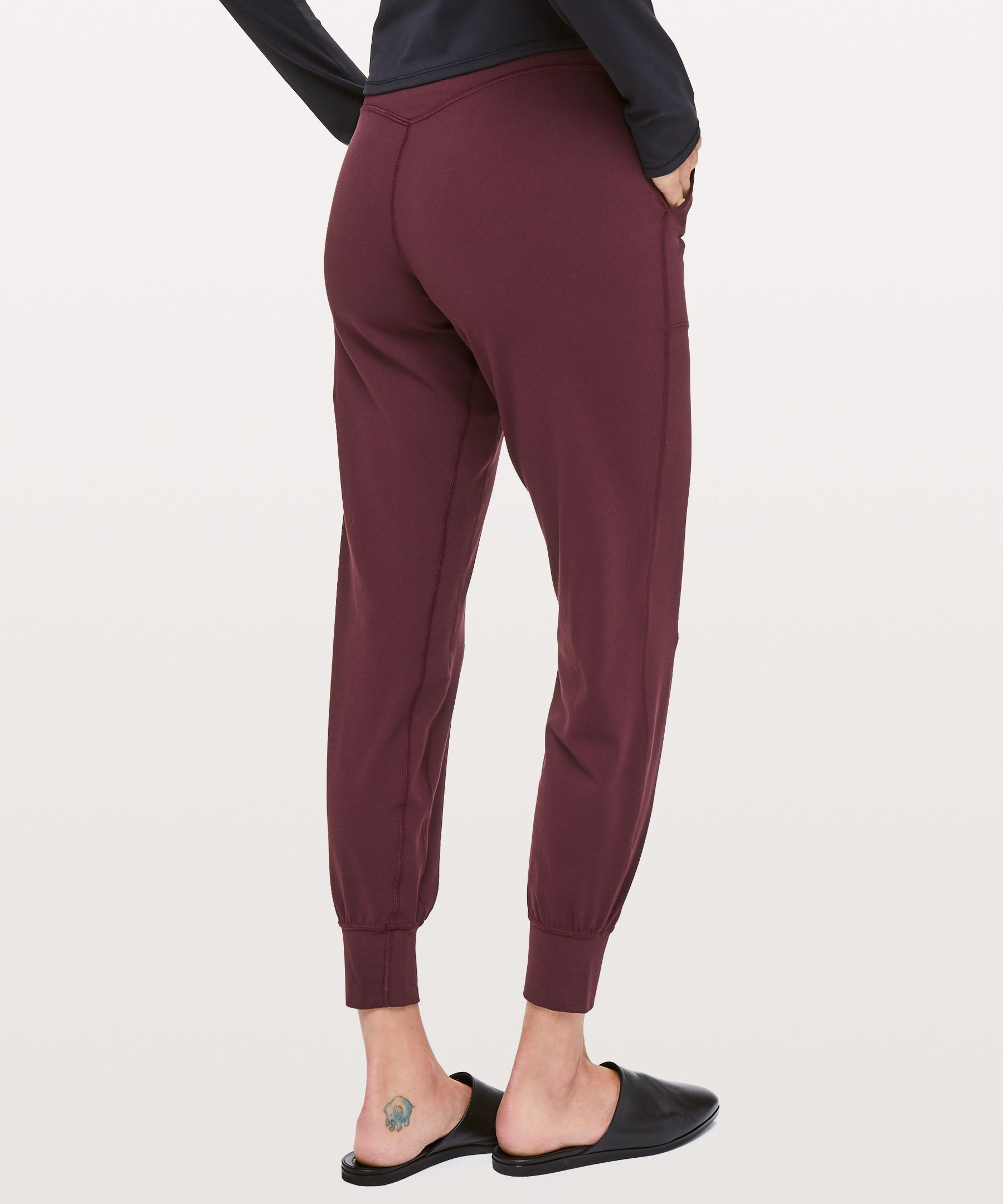 Lululemon store jogger leggings