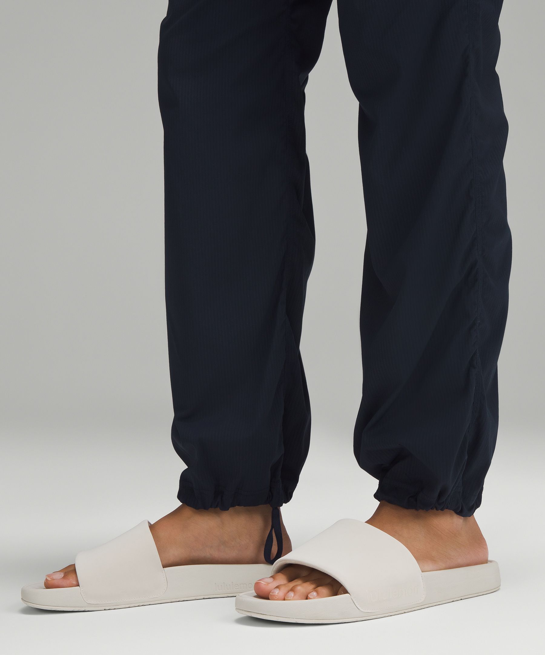 Dance Studio Mid-Rise Pant *Regular
