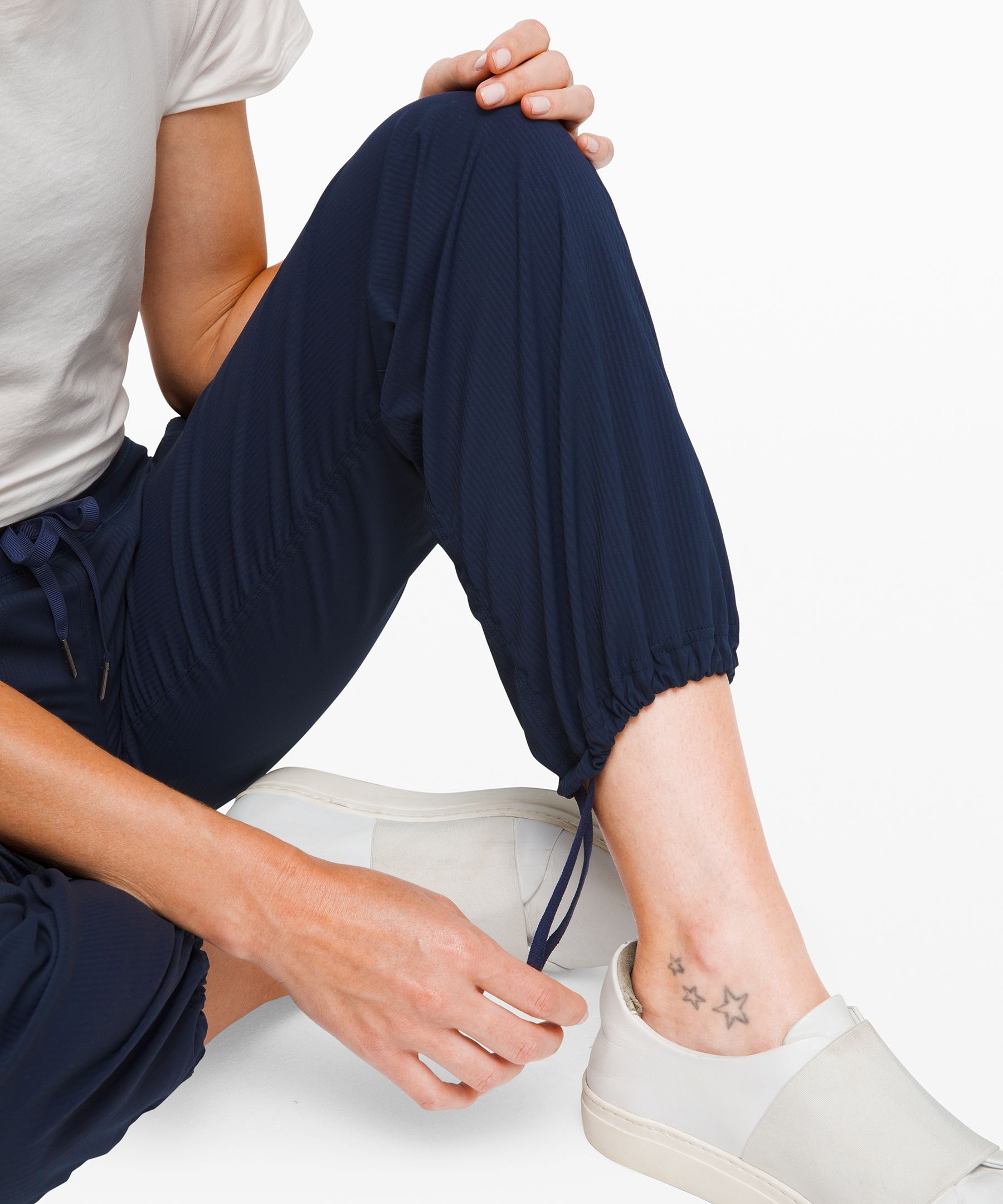 Dance Studio Mid-Rise Pant *Regular