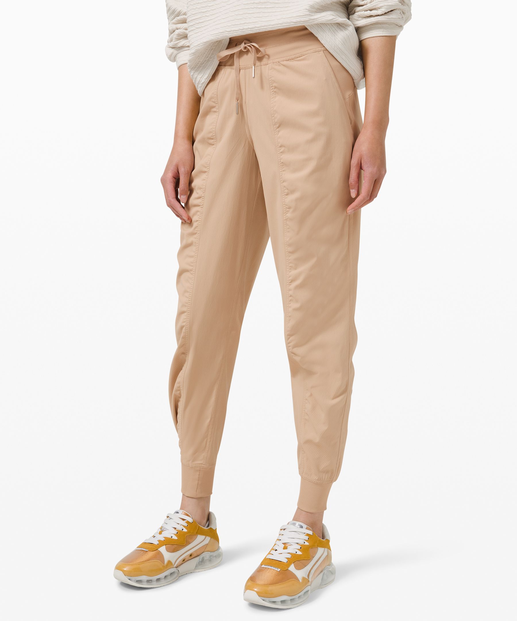 dance studio joggers lulu