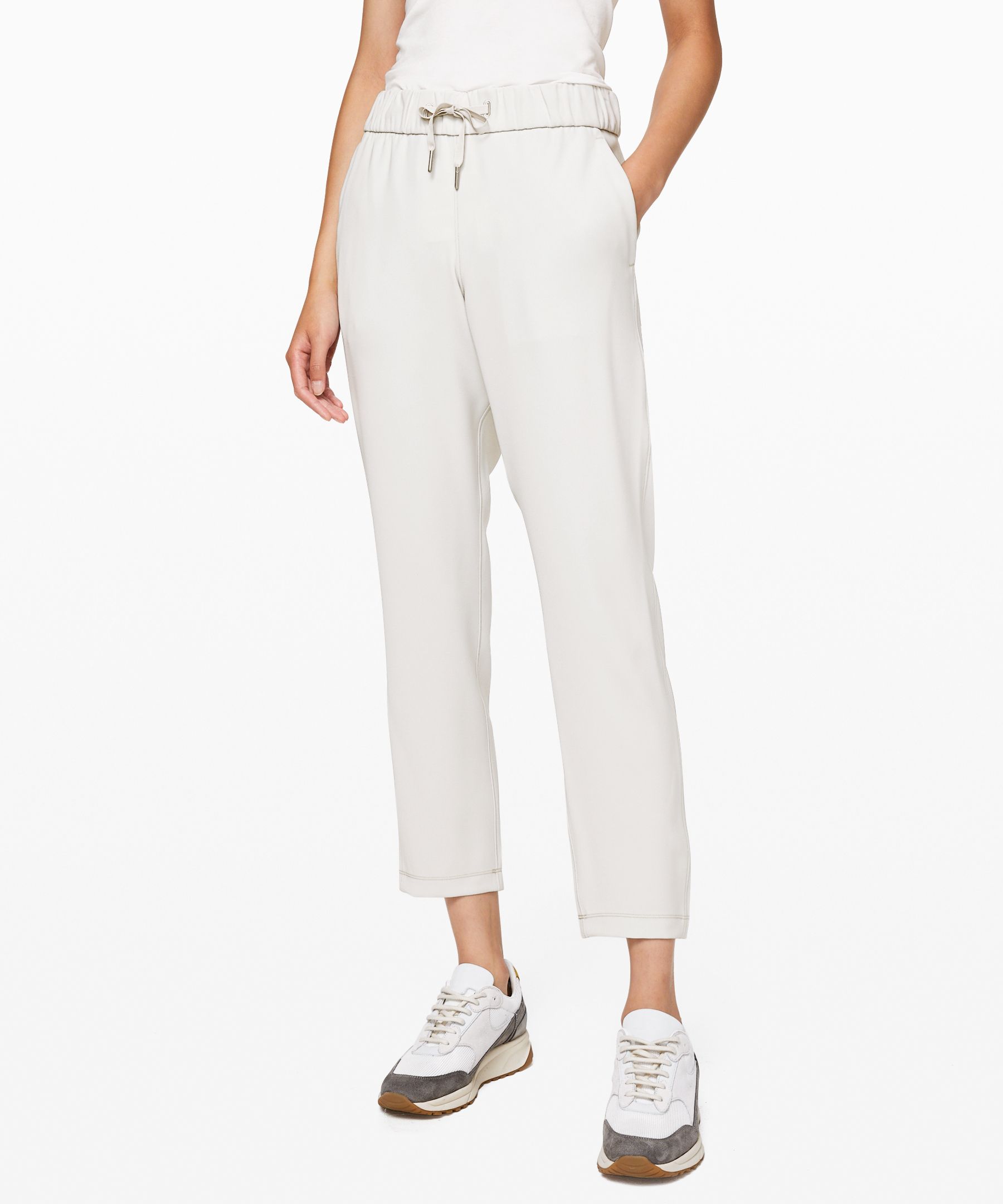 Lululemon On The Fly Pant *woven In Silverstone