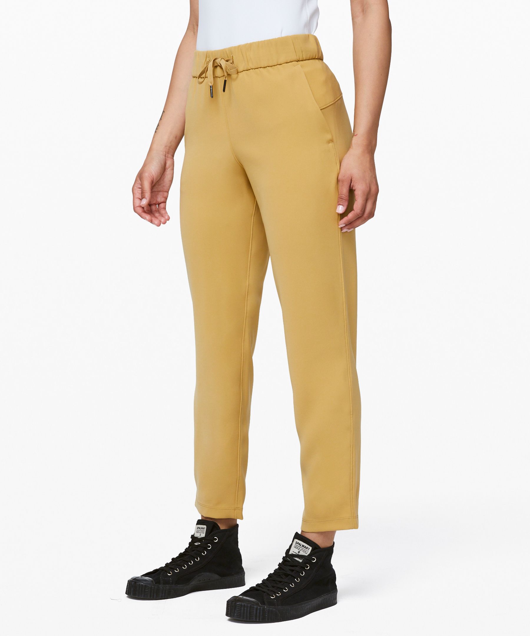 Lululemon On The Fly 7/8 Pant *woven In Vintage Gold