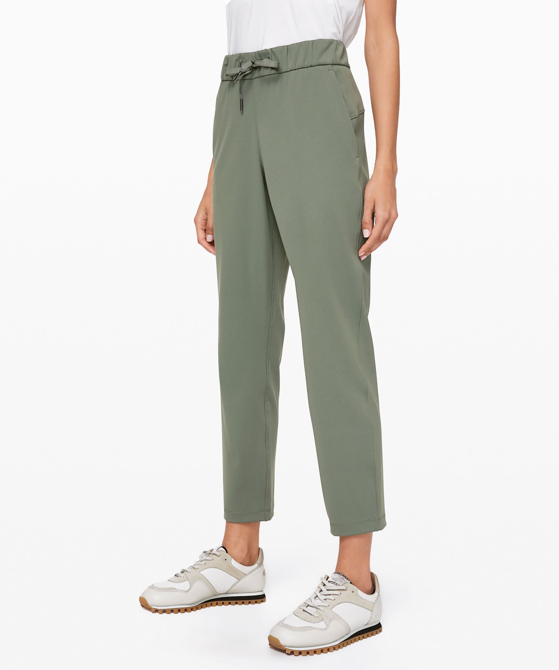 Lululemon On The Fly 7/8 Pant 25" In Grey Sage