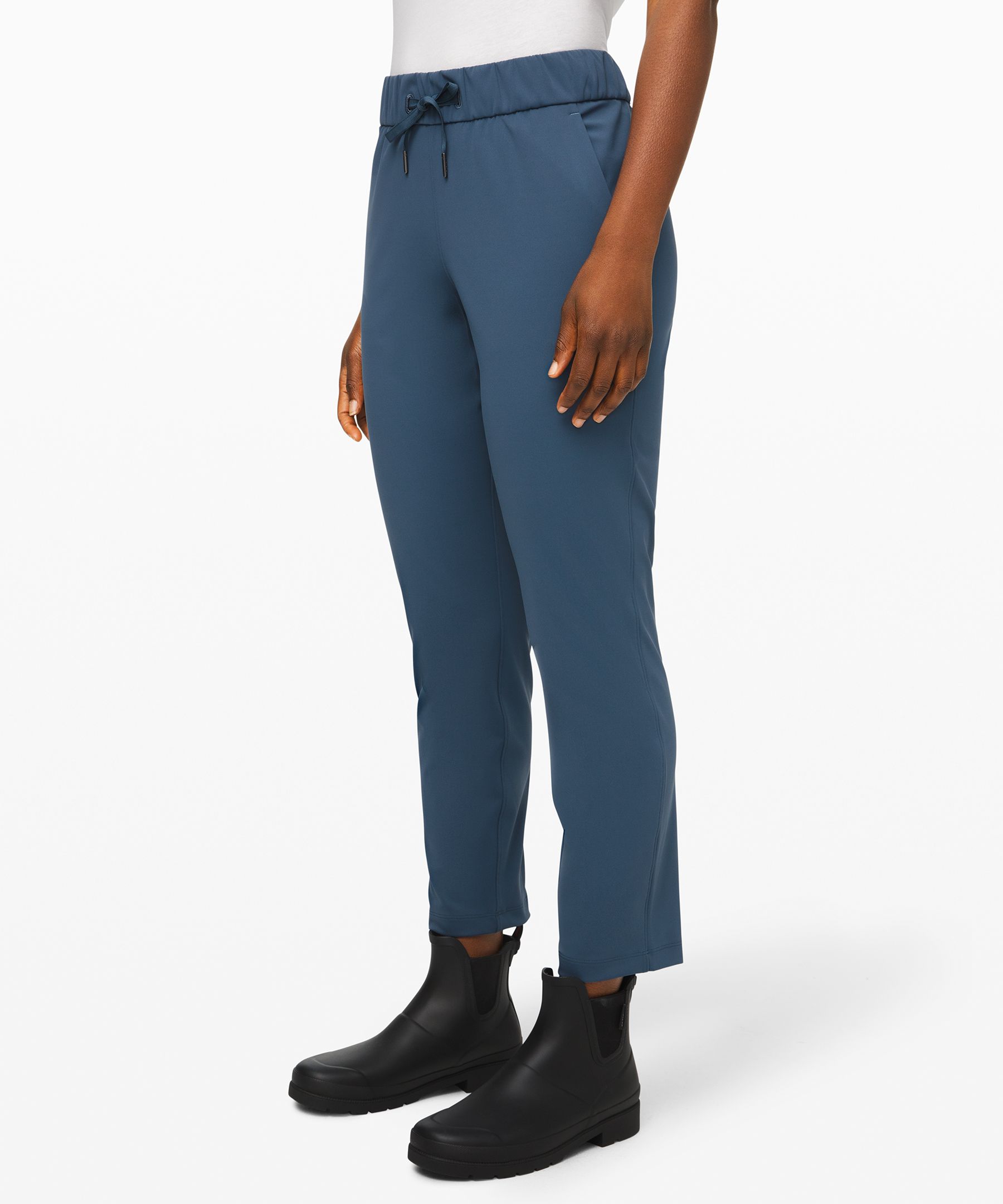 Lululemon On The Fly 7/8 Pant In Code Blue