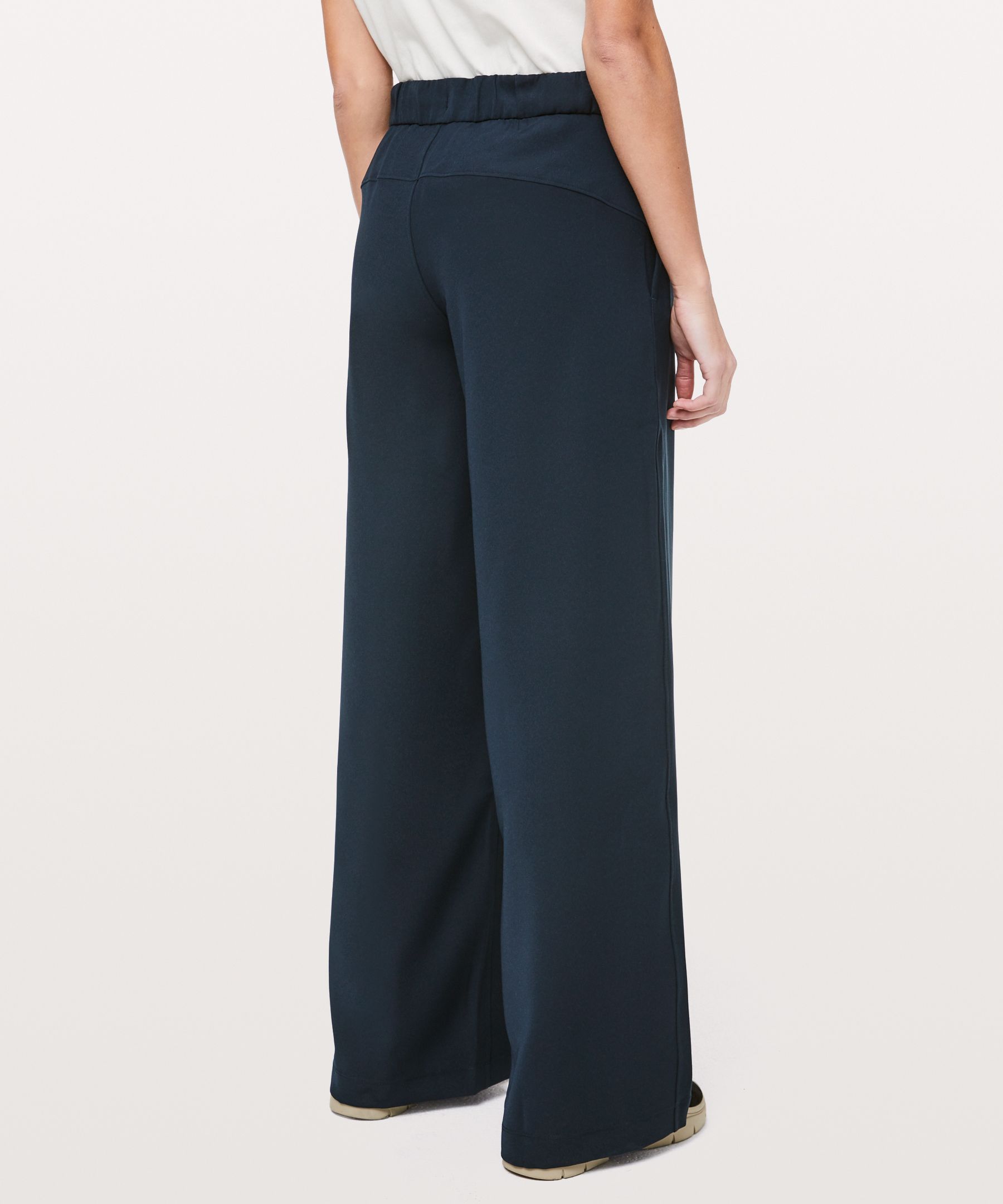 requested] fit pics of the On the Fly Wide Leg pants : r/lululemon