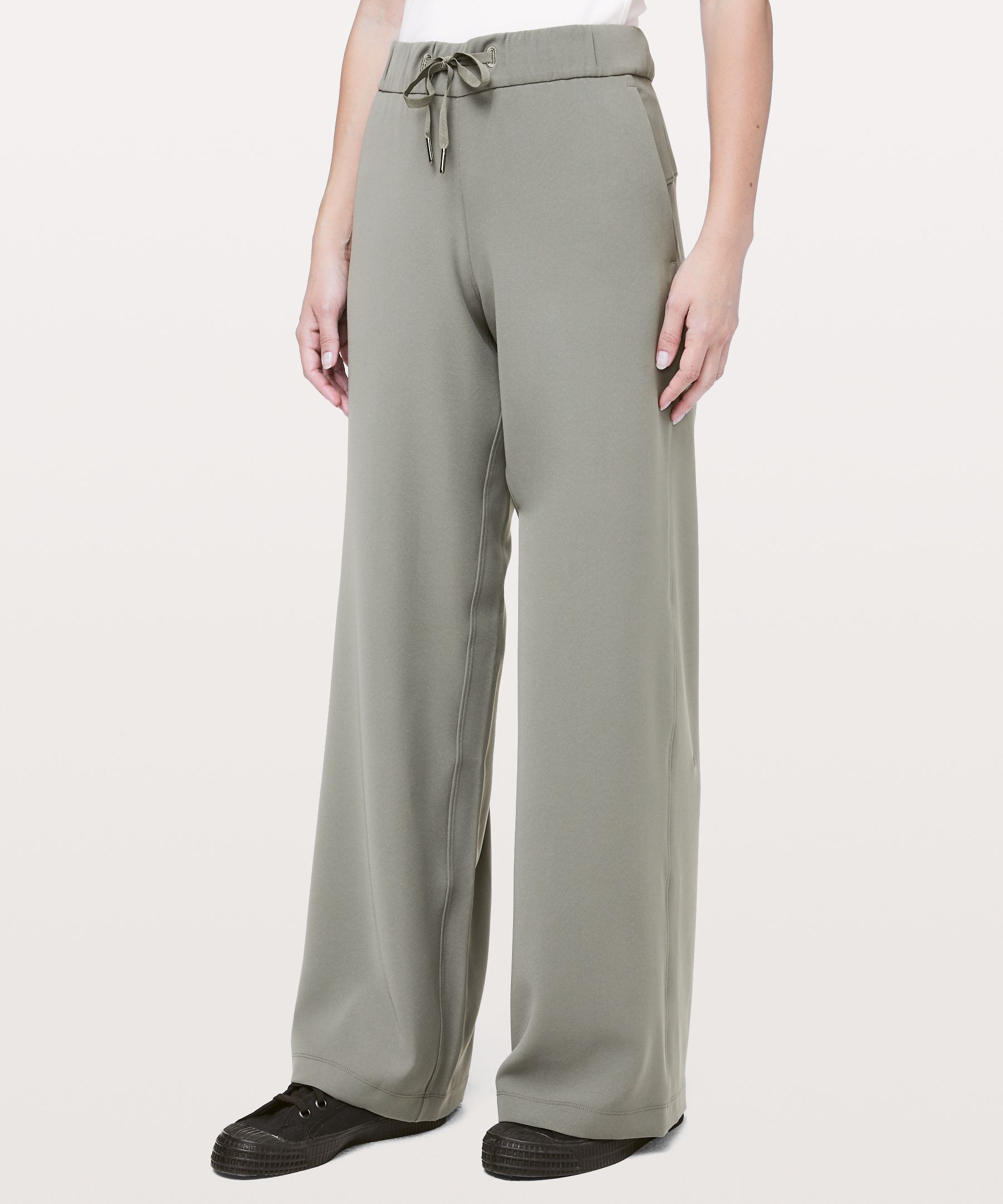 Lululemon On the Fly Wide-Leg Pant Woven Frontier