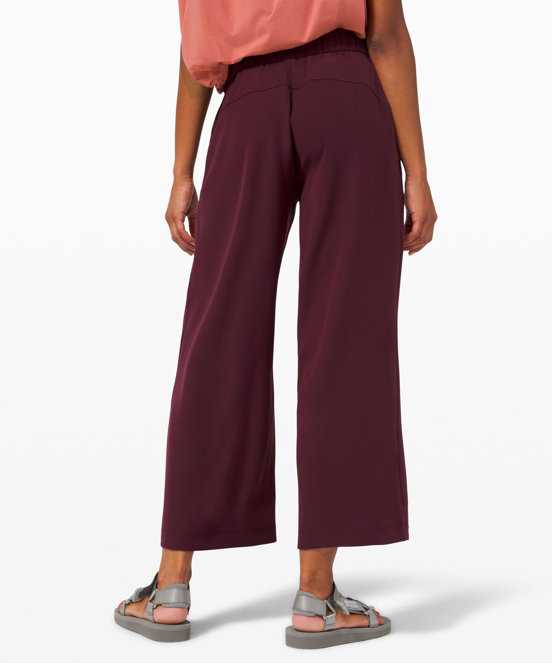 Lululemon On the Fly Wide-Leg 7/8 Pant *Woven 25 - Cassis - lulu