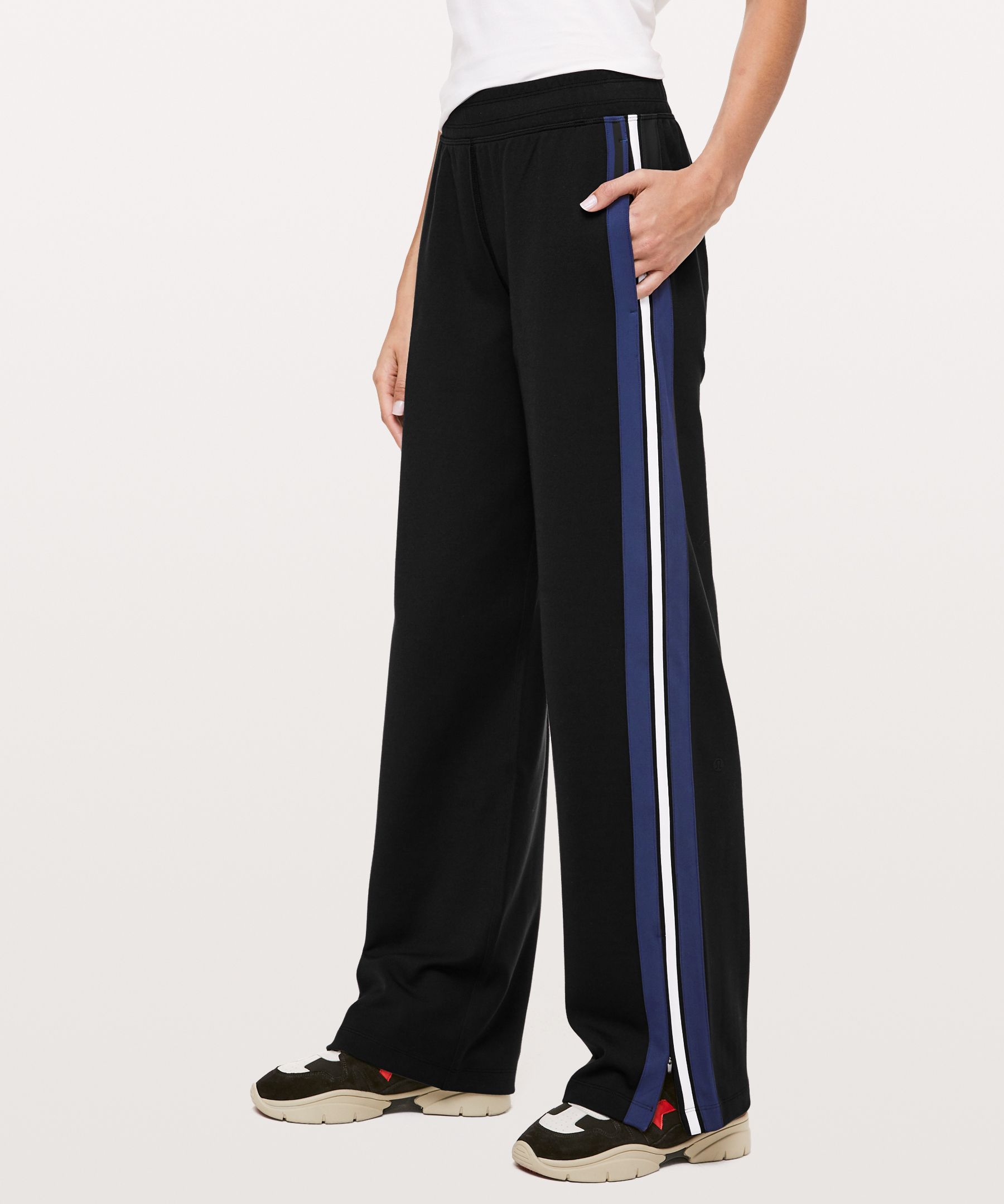tracks pants