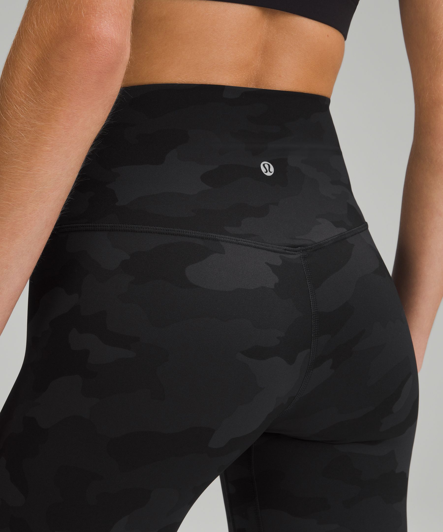 Lululemon Black Camo Leggings Size 2 in 2023