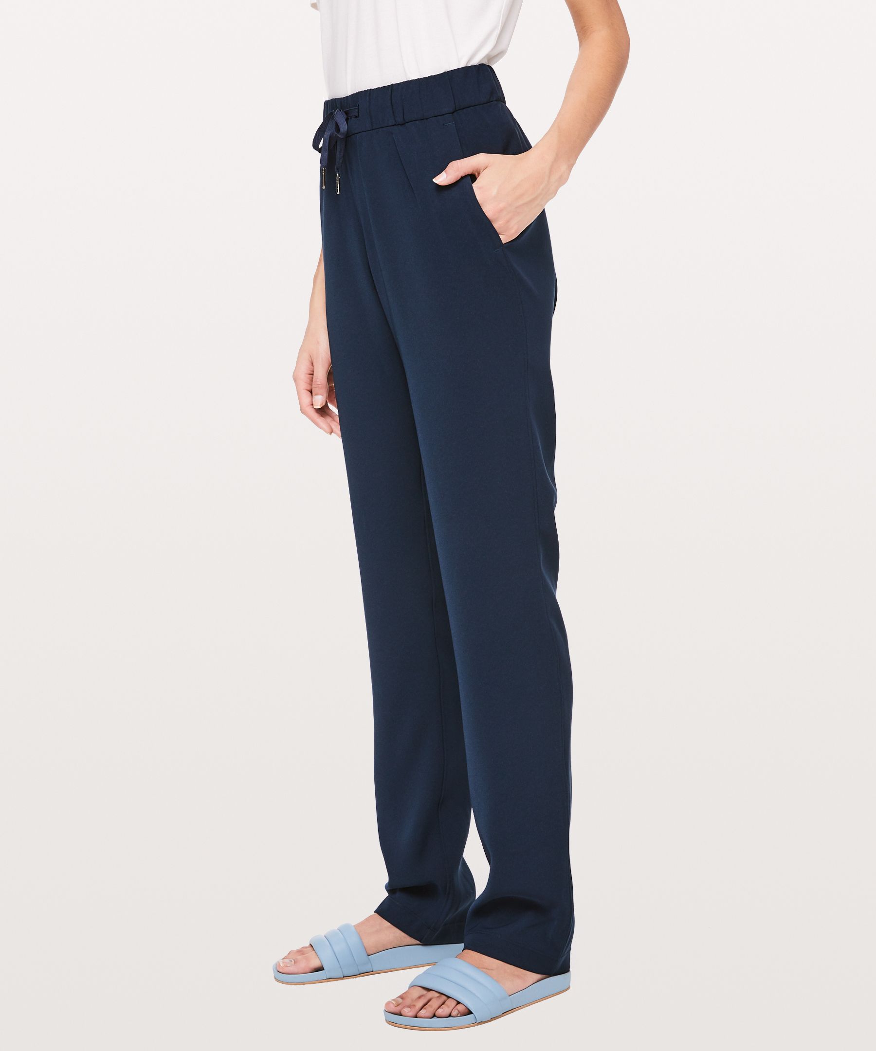LULULEMON ON THE FLY PANT *ONLINE ONLY WOVEN TALL