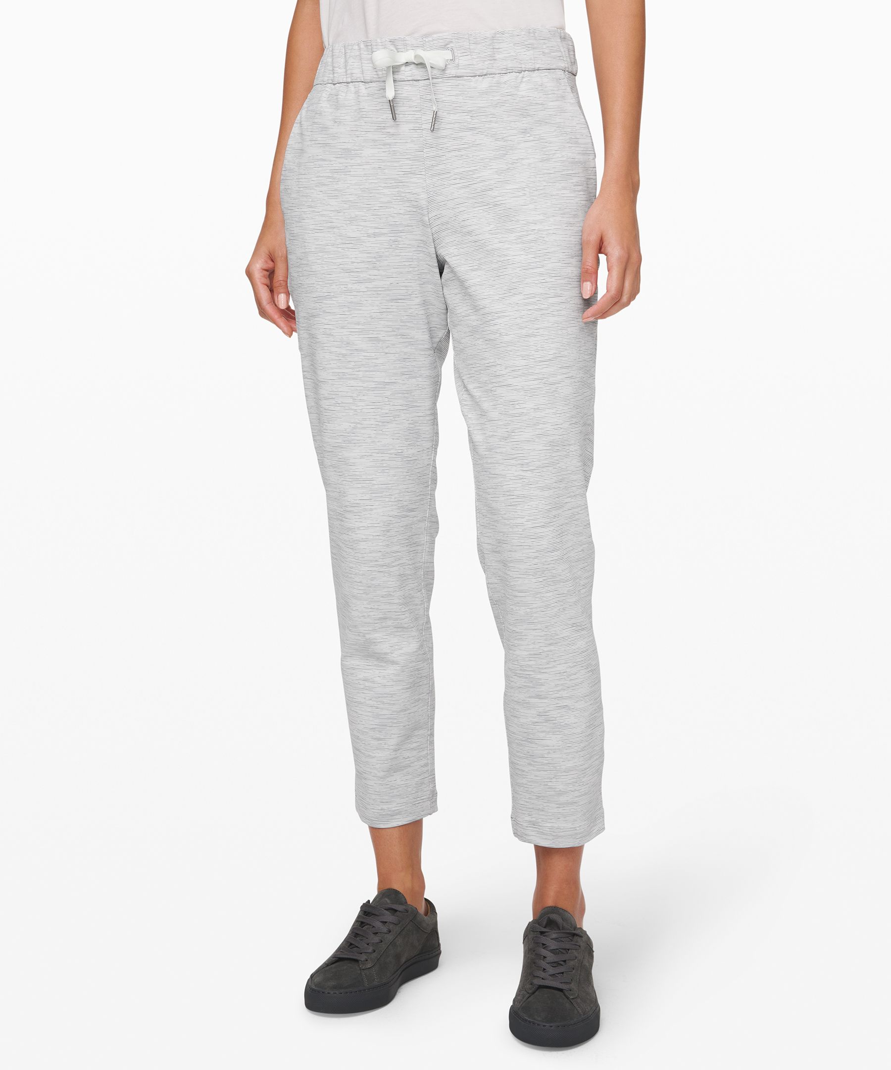 Lululemon On The Fly 7/8 Pant 27" In White