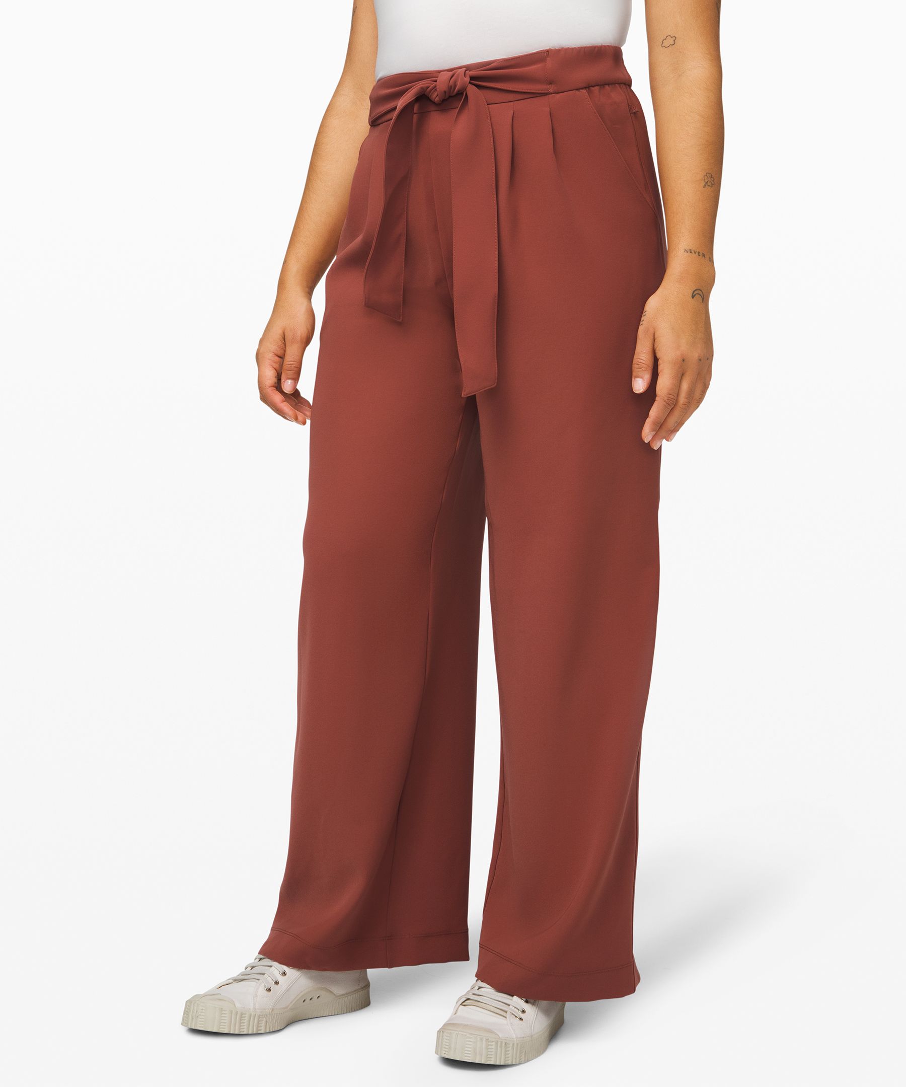 noir pants lululemon