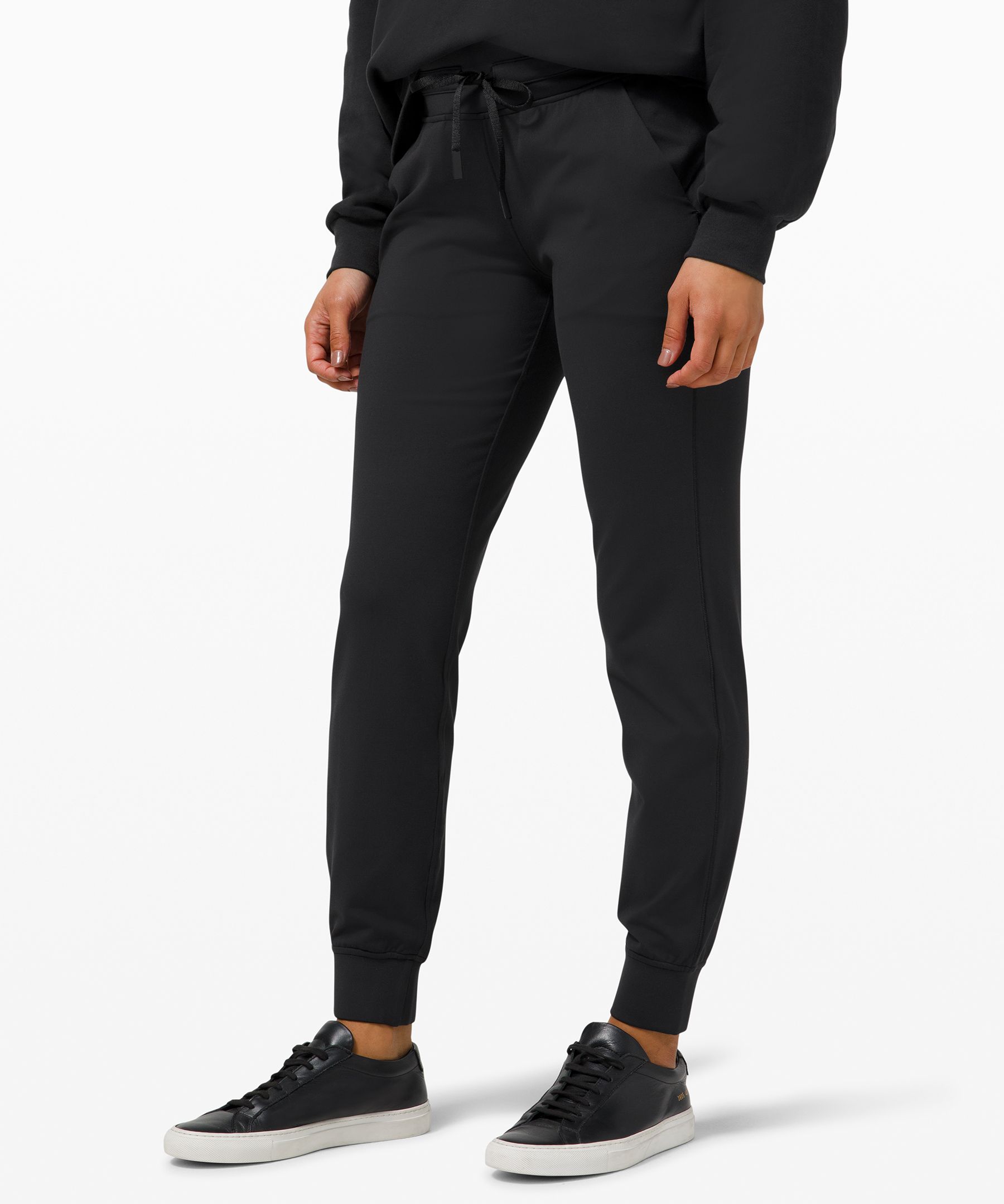 black lululemon joggers