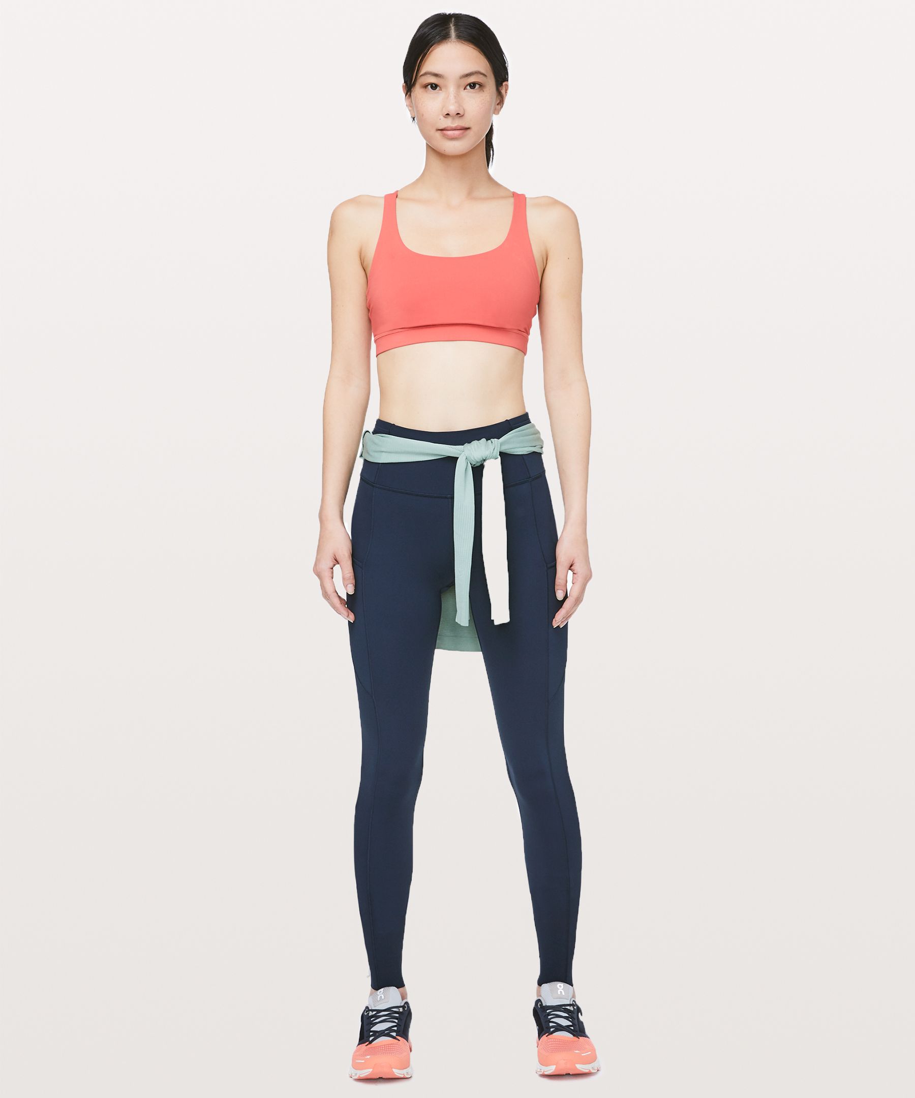 LULULEMON FAST and FREE REFLECTIVE TIGHT 31” sz 4 - clothing