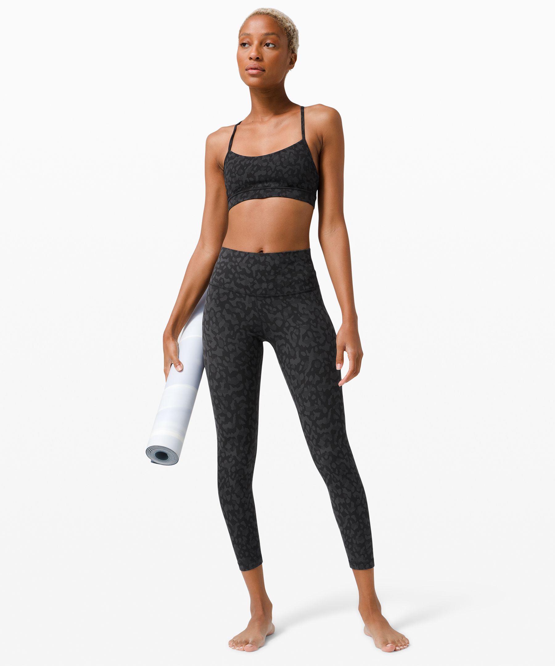 https://images.lululemon.com/is/image/lululemon/LW5BY3S_042744_2?size=800,800